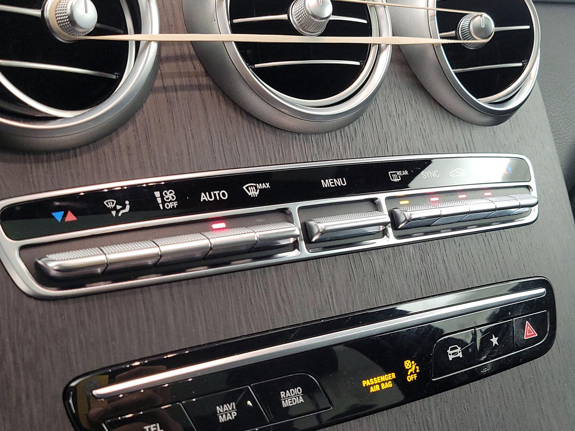 Thumbnail: 2020 Mercedes-Benz GLC - 17