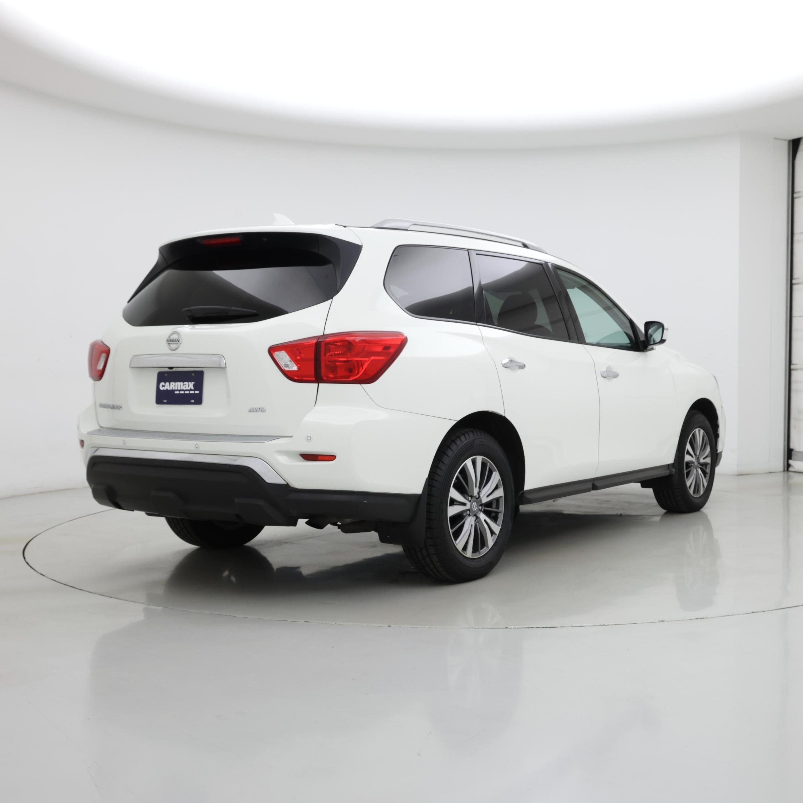 Thumbnail: 2020 Nissan Pathfinder - 8