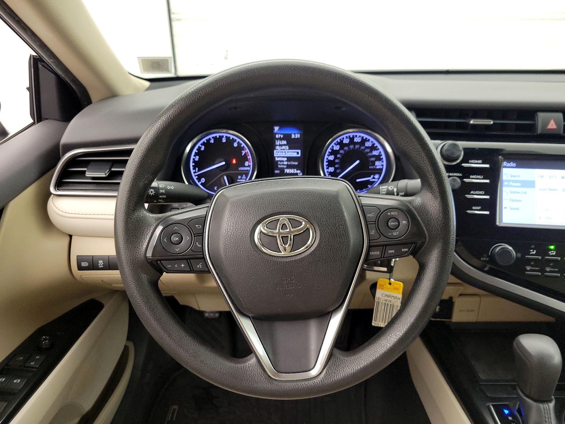 Thumbnail: 2019 Toyota Camry - 10