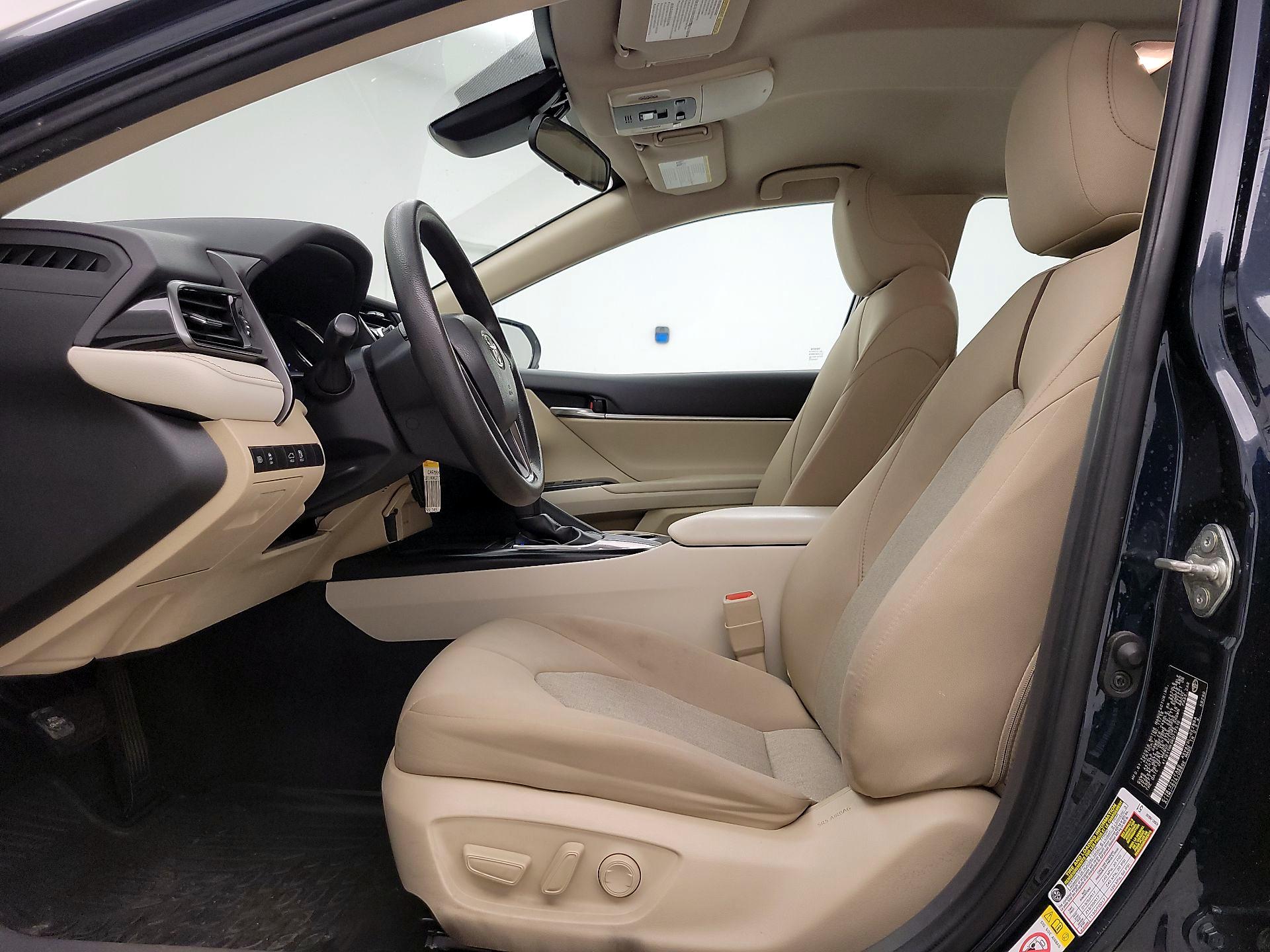 Thumbnail: 2019 Toyota Camry - 11