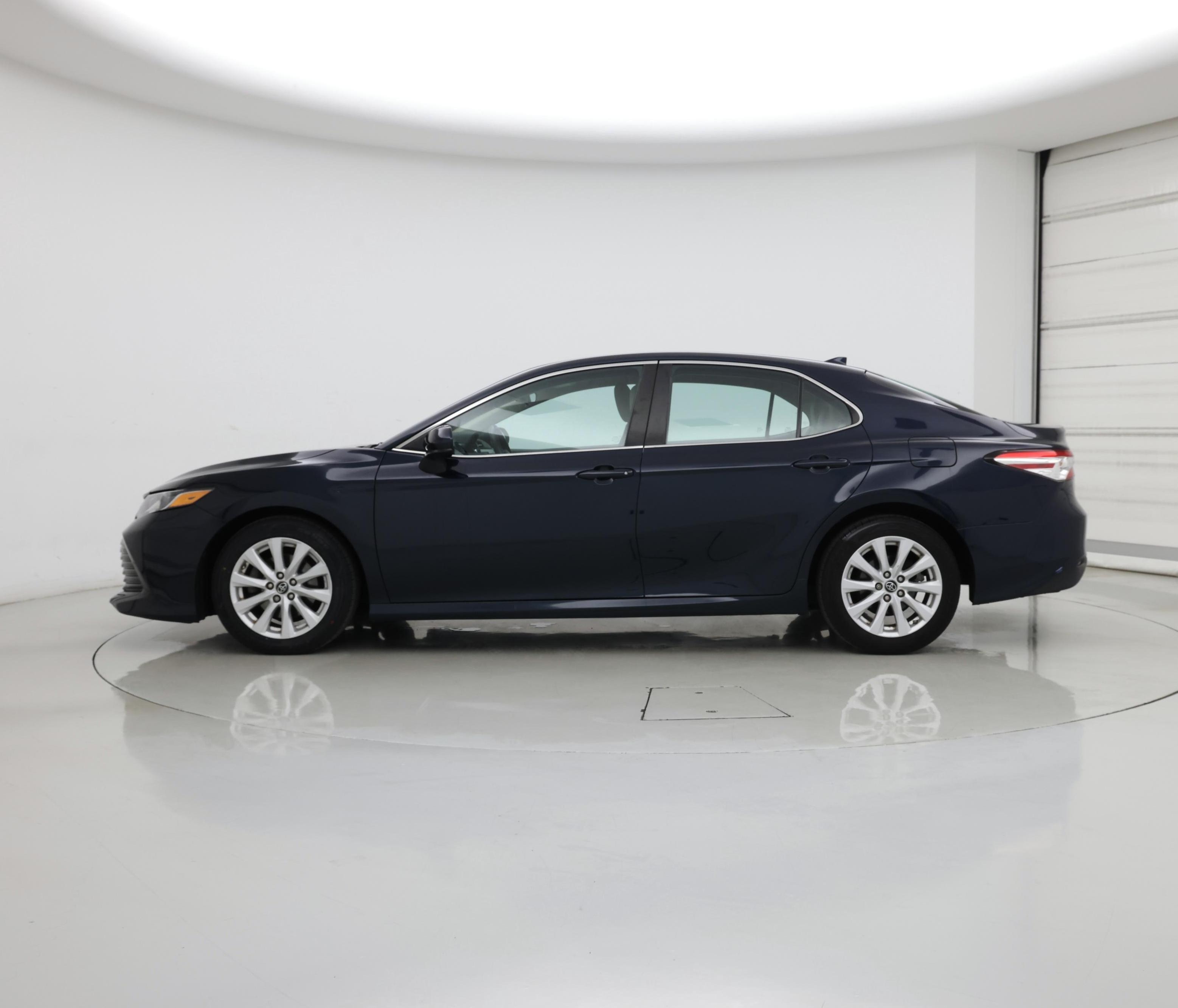 Thumbnail: 2019 Toyota Camry - 3