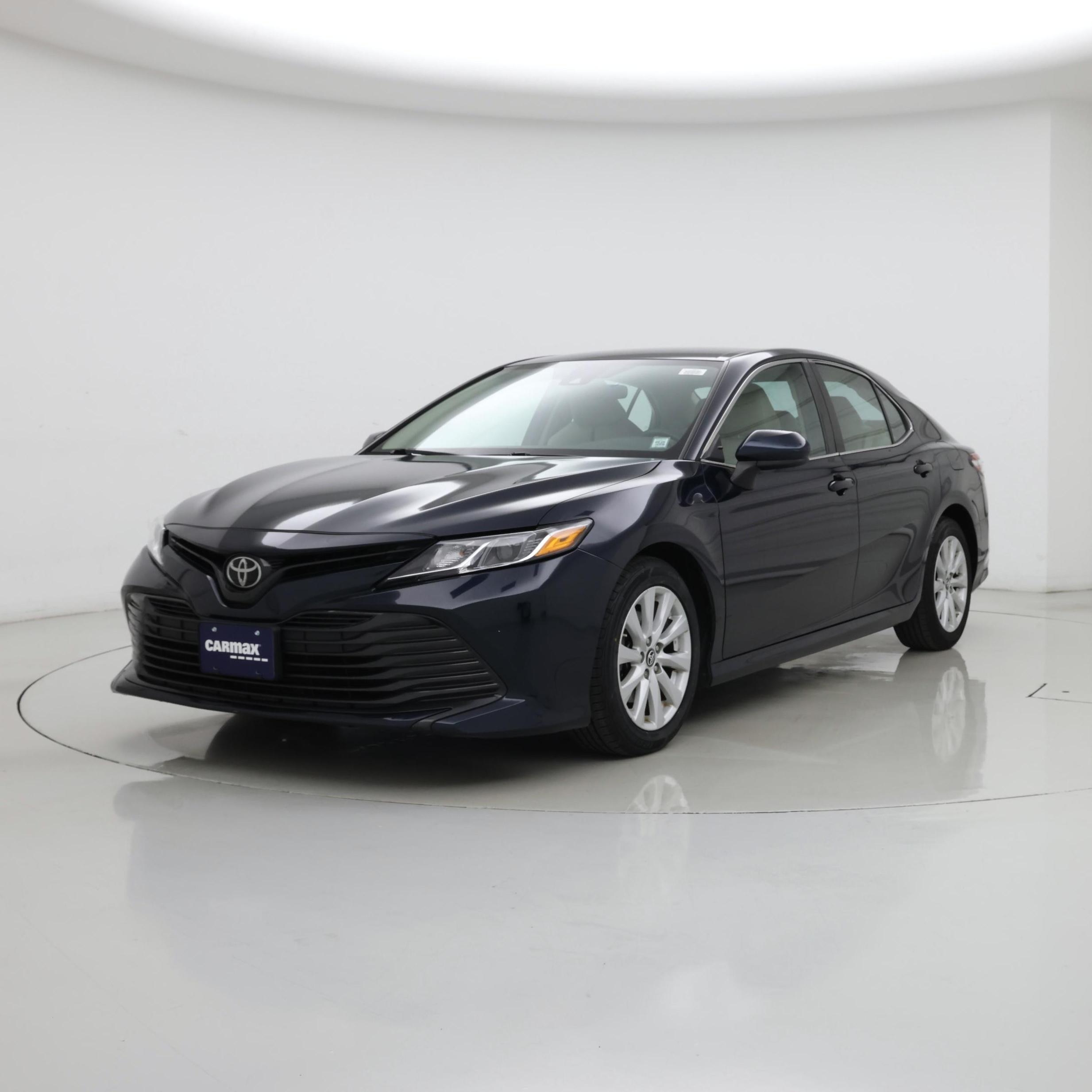 Thumbnail: 2019 Toyota Camry - 4