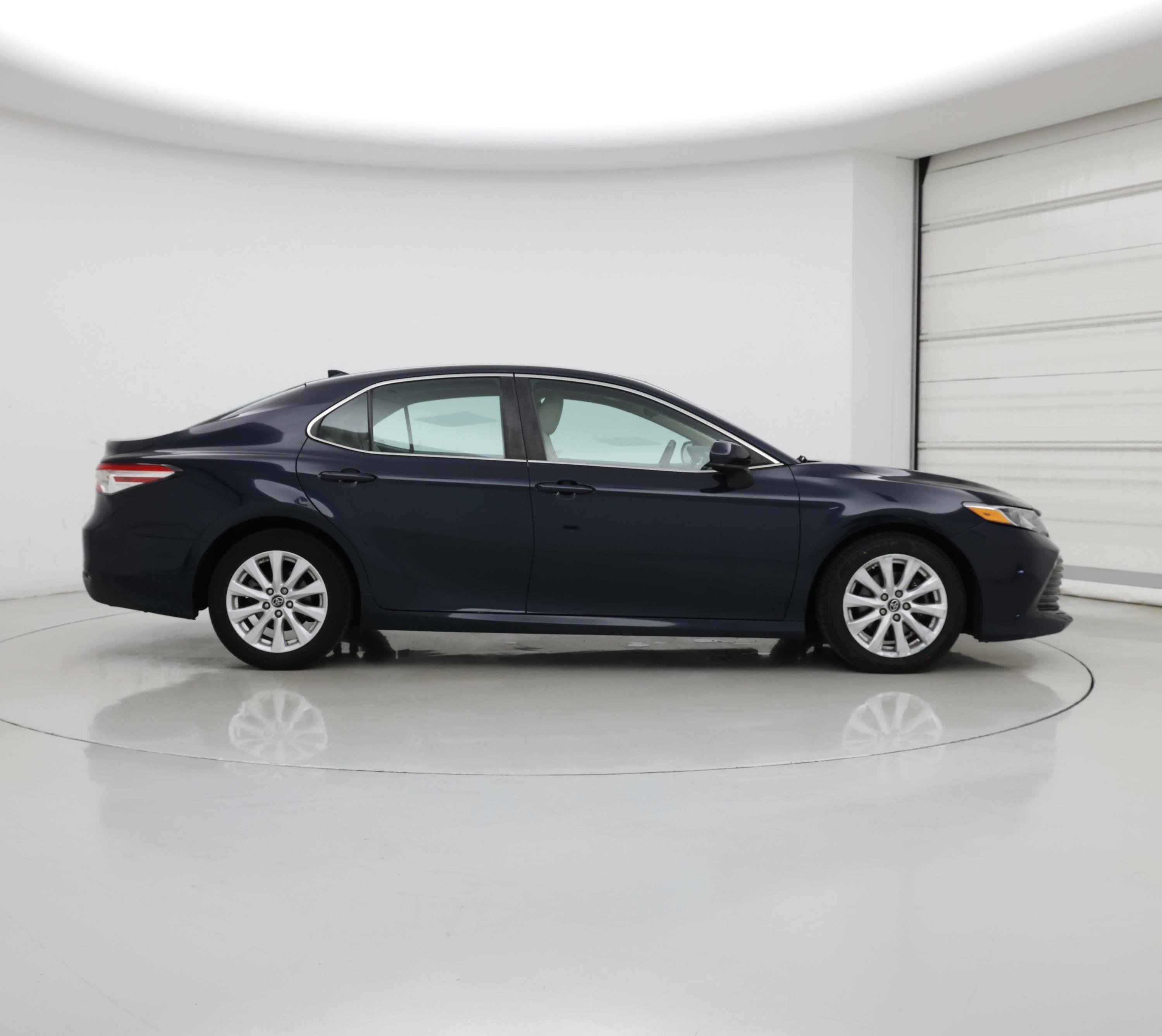 Thumbnail: 2019 Toyota Camry - 7