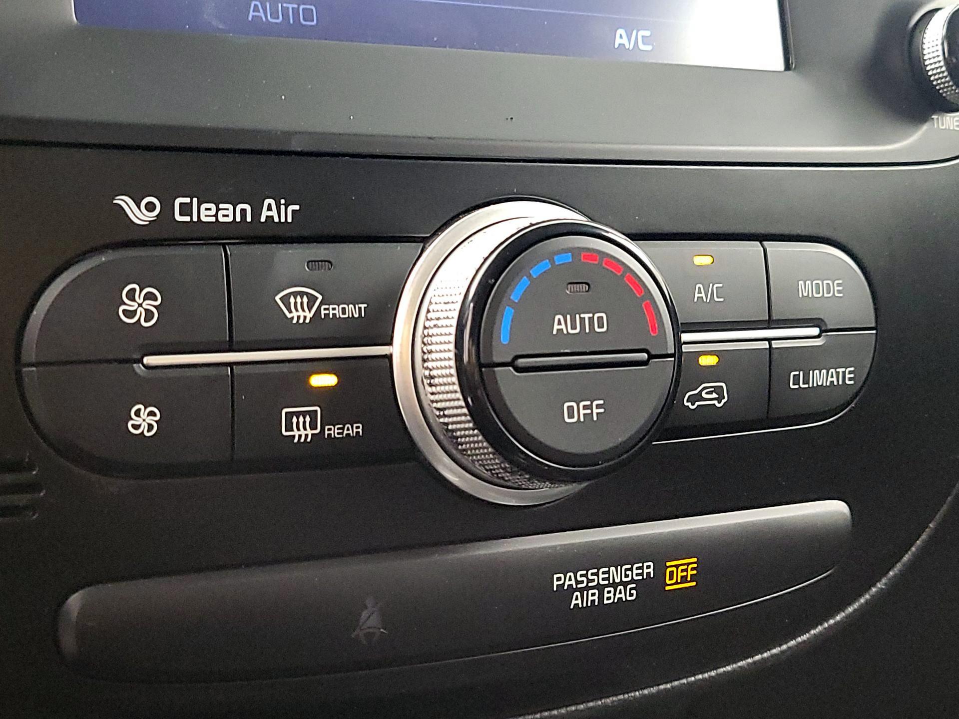 Thumbnail: 2018 Kia Soul - 16