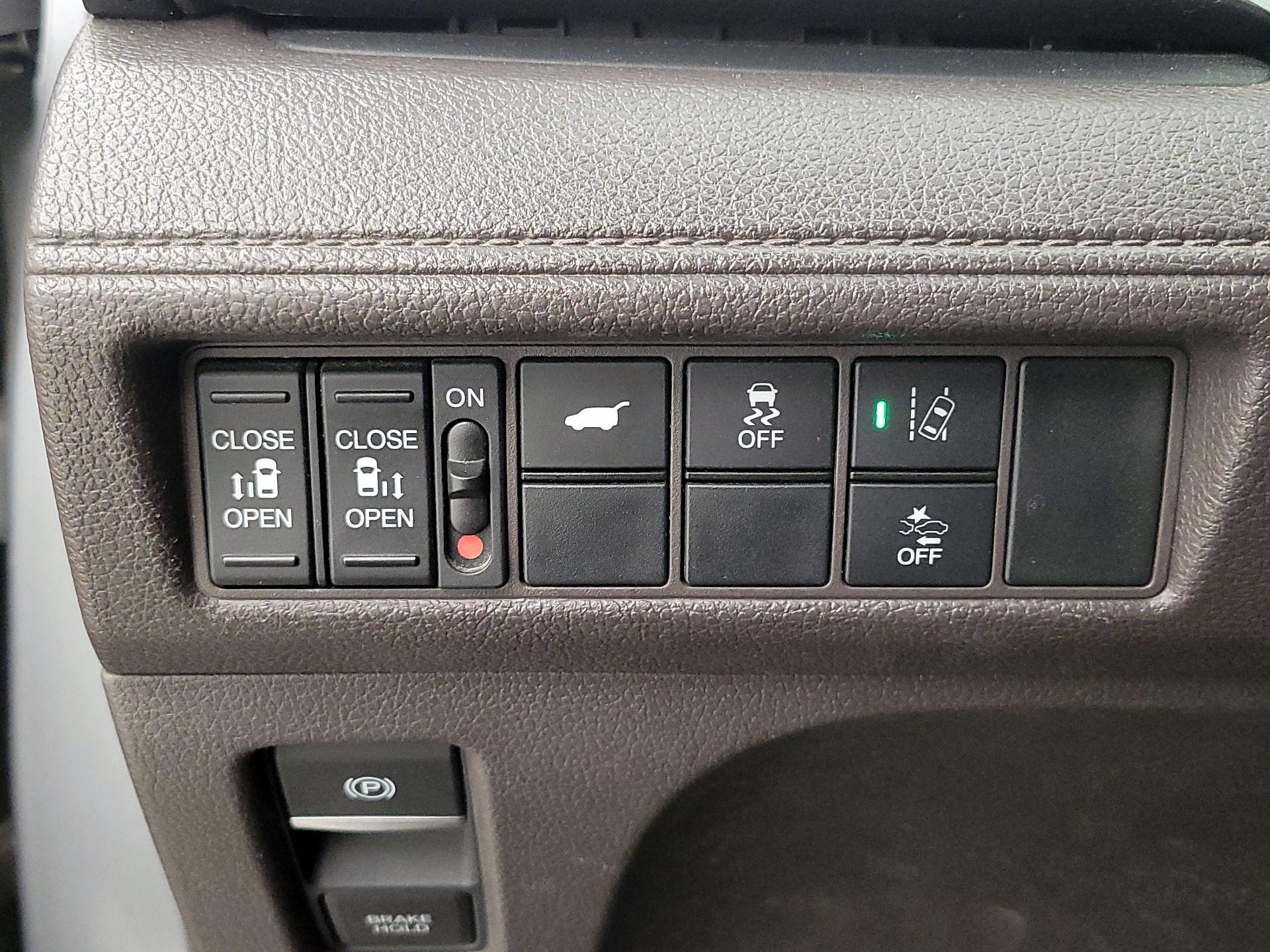 Thumbnail: 2020 Honda Odyssey - 13