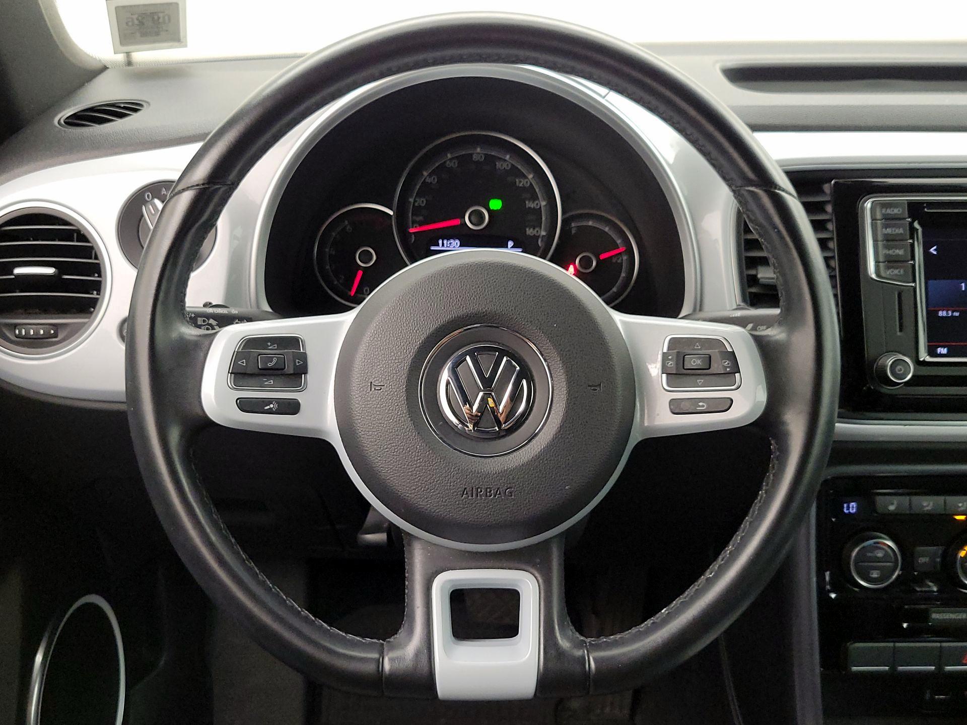 Thumbnail: 2019 Volkswagen Beetle - 10