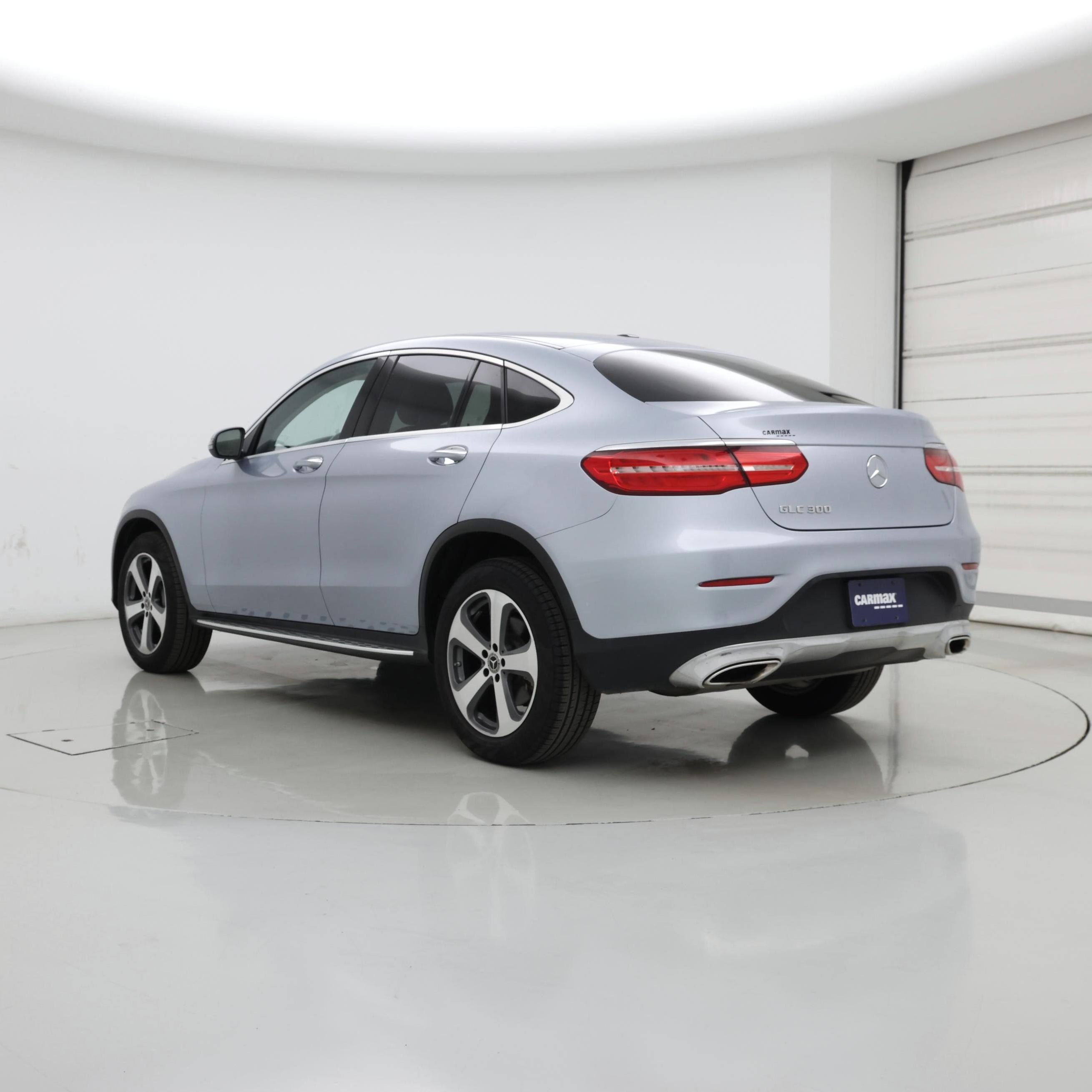 Thumbnail: 2017 Mercedes-Benz GLC - 2