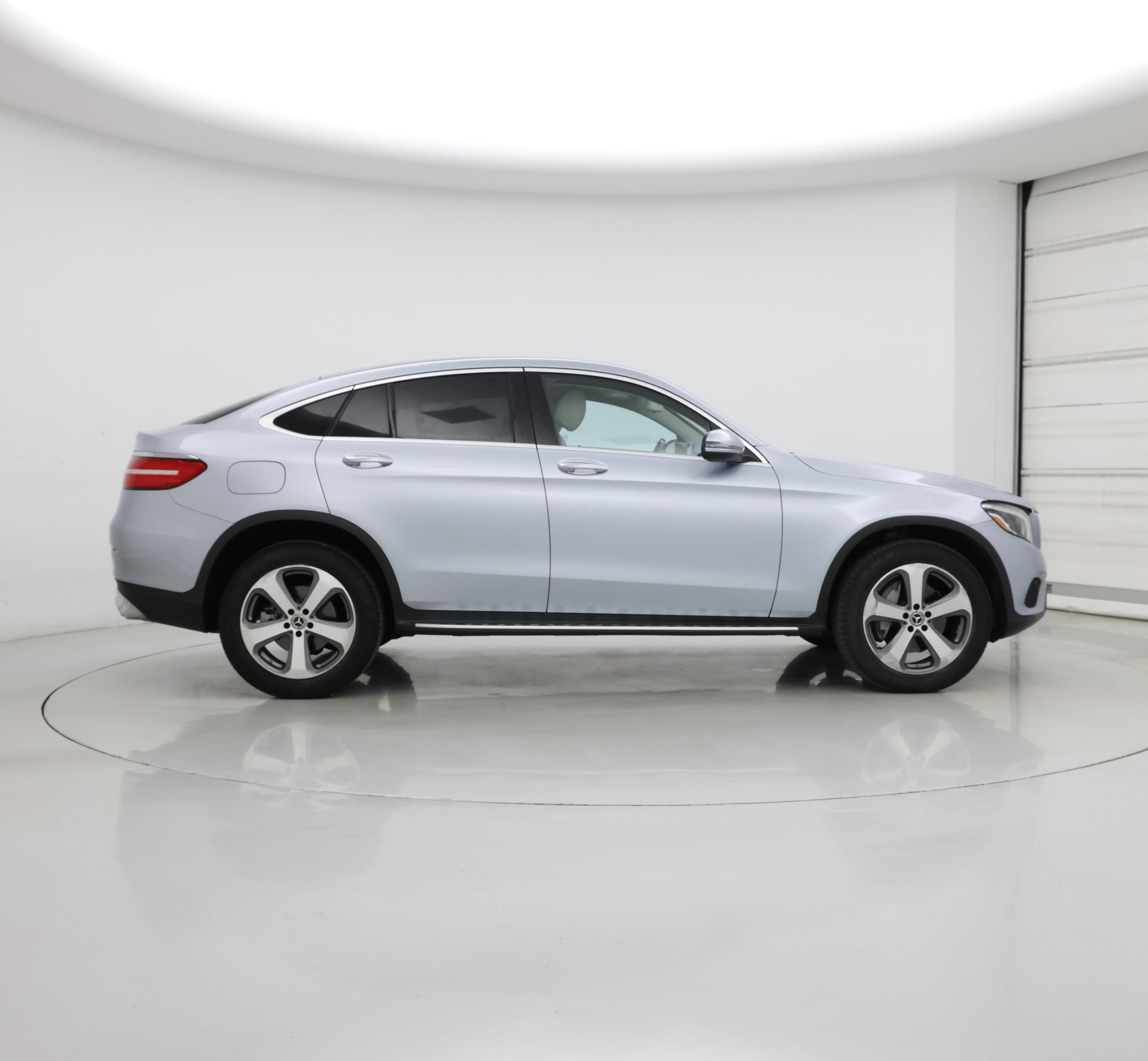 Thumbnail: 2017 Mercedes-Benz GLC - 7