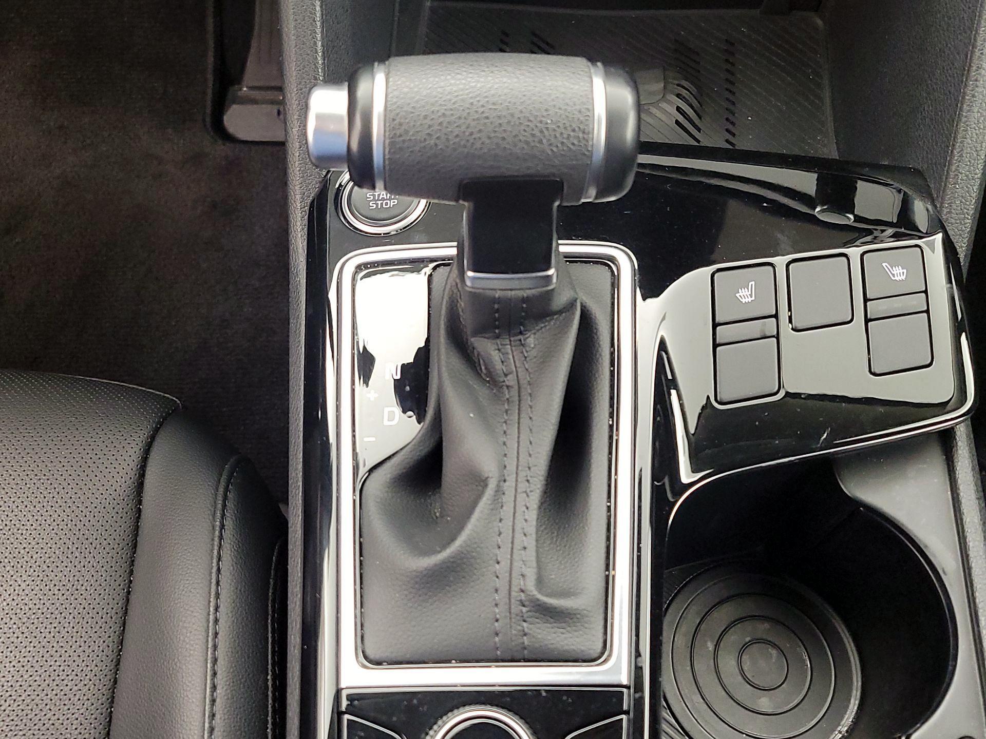 Thumbnail: 2023 Kia Sportage - 18