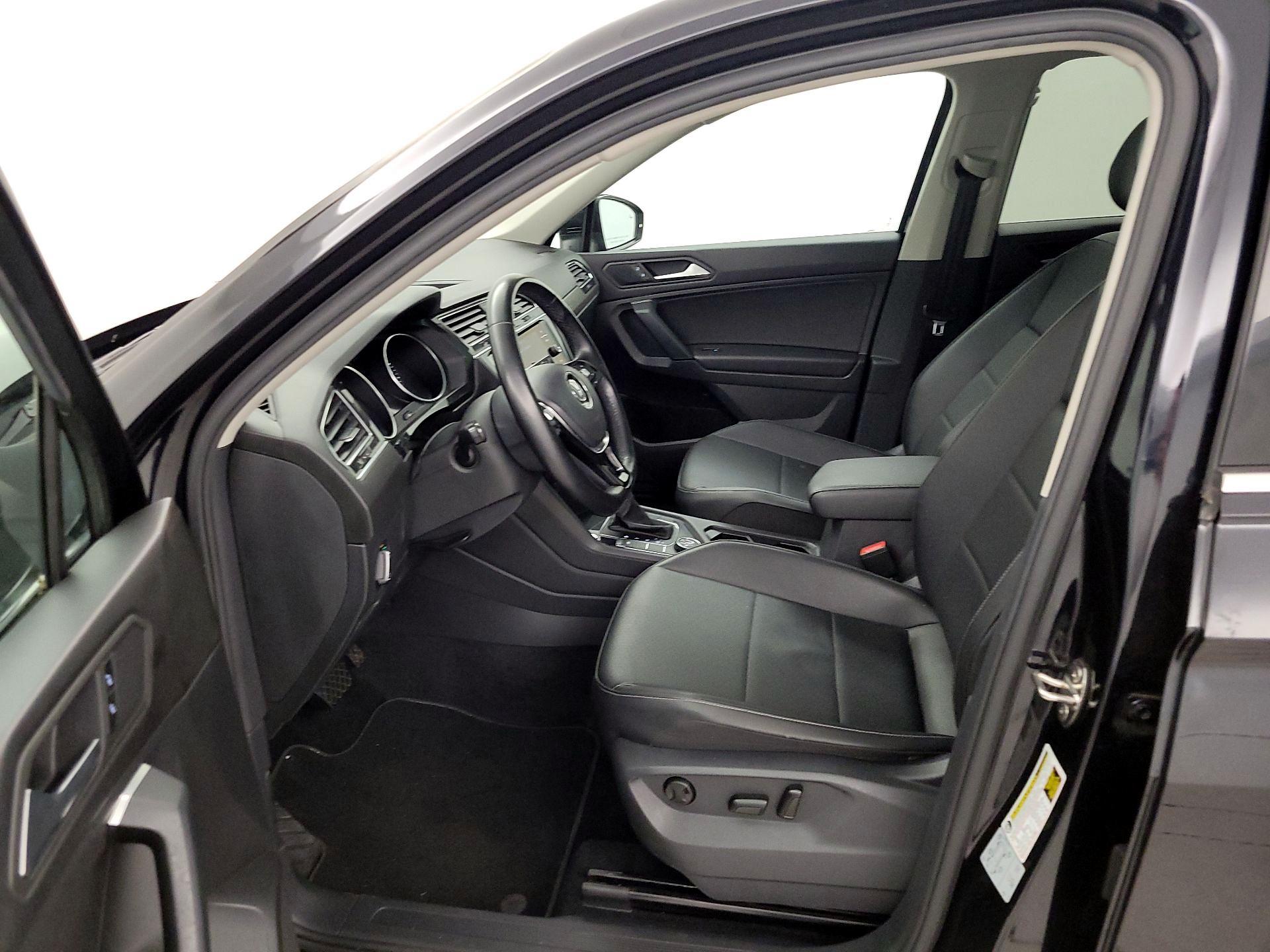 Thumbnail: 2019 Volkswagen Tiguan - 11