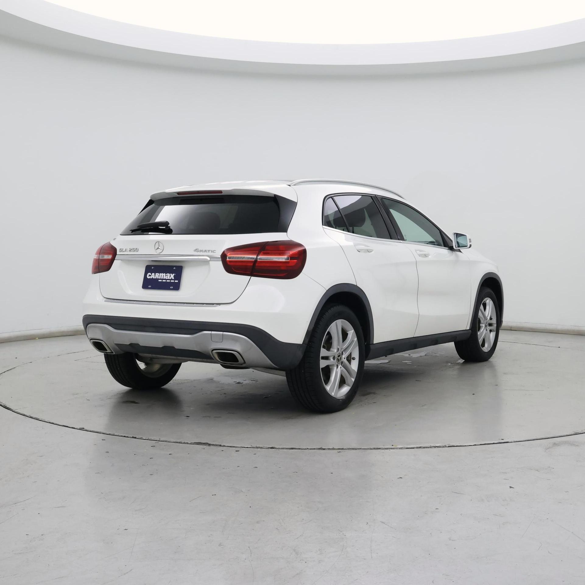 Thumbnail: 2020 Mercedes-Benz GLA - 8