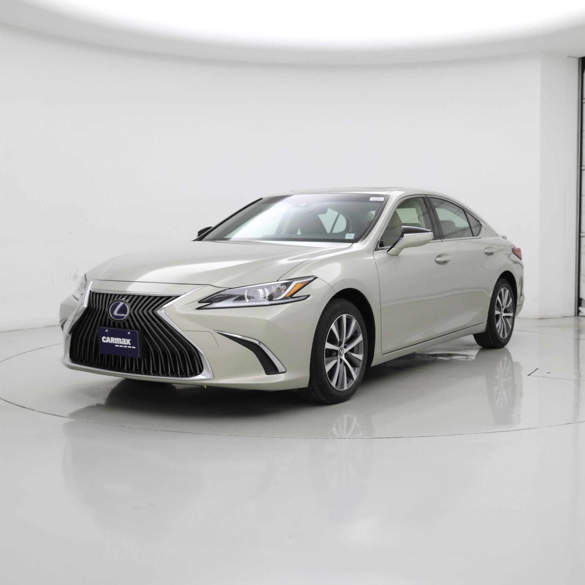 Thumbnail: 2019 Lexus ES - 4