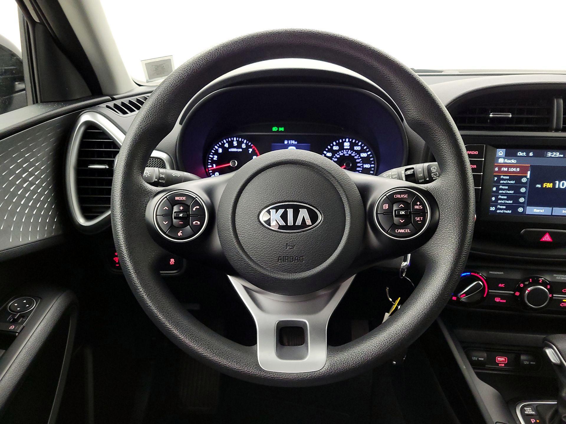Thumbnail: 2020 Kia Soul - 10