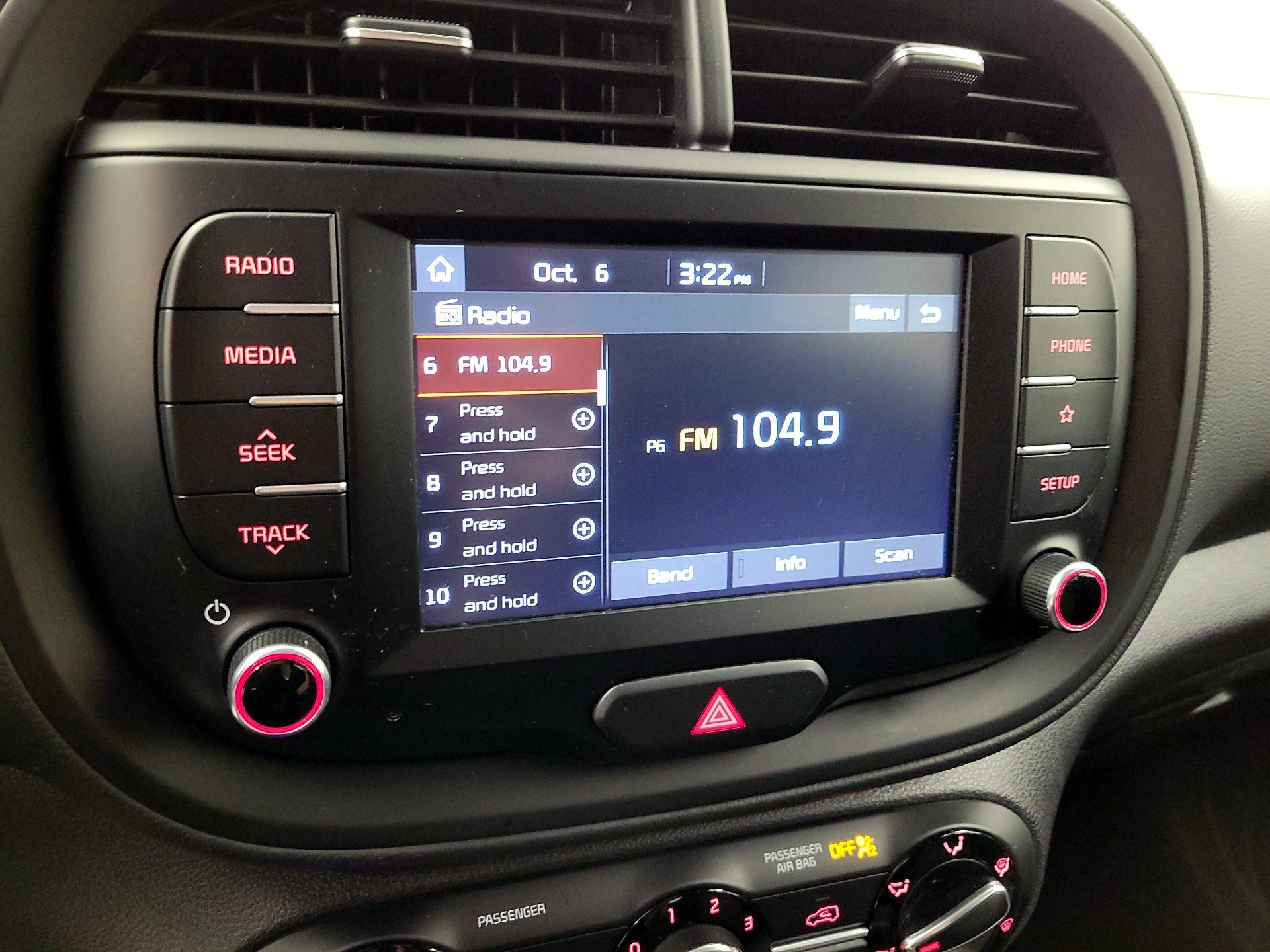 Thumbnail: 2020 Kia Soul - 15