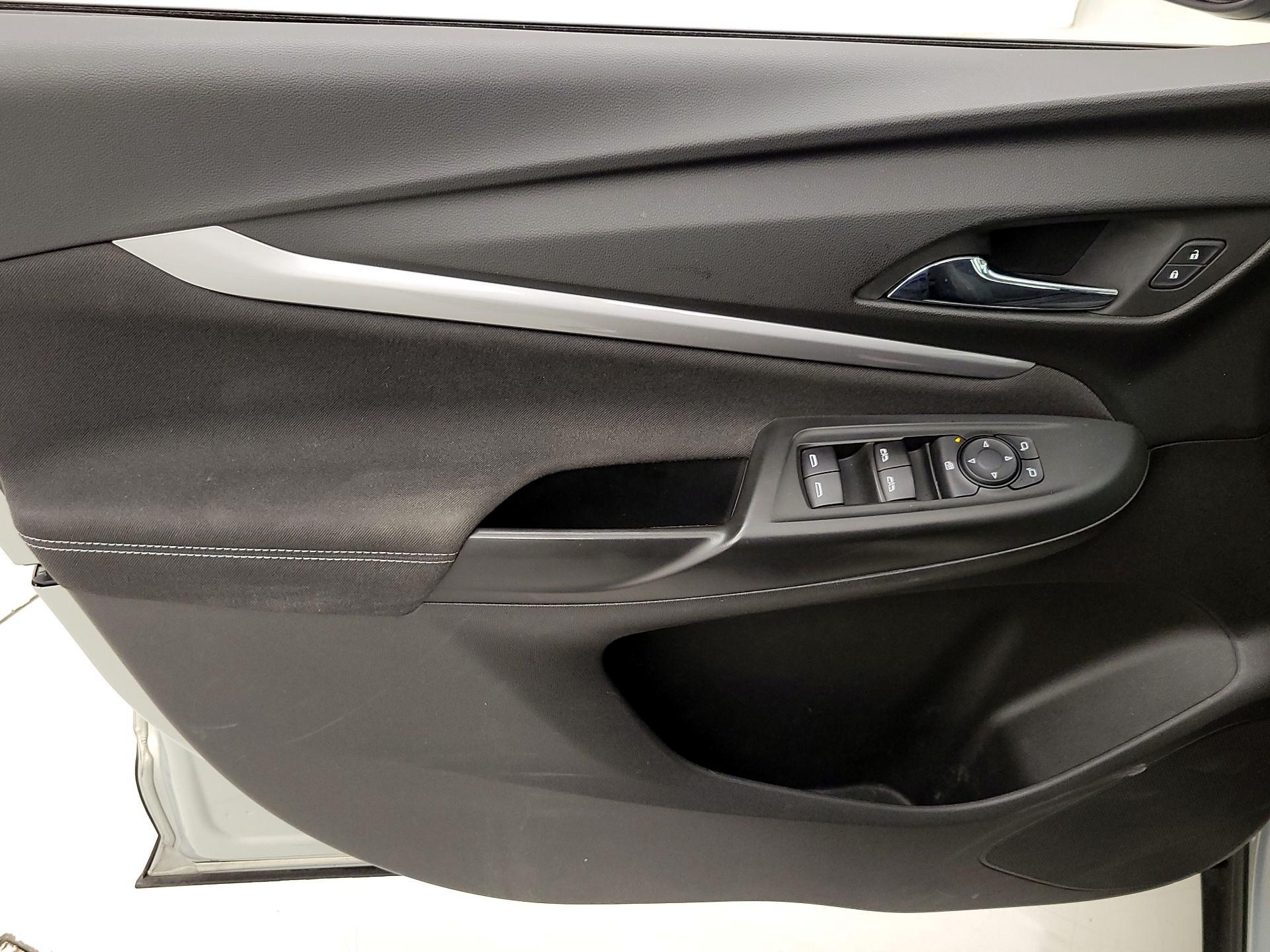 Thumbnail: 2023 Chevrolet Bolt EUV - 12