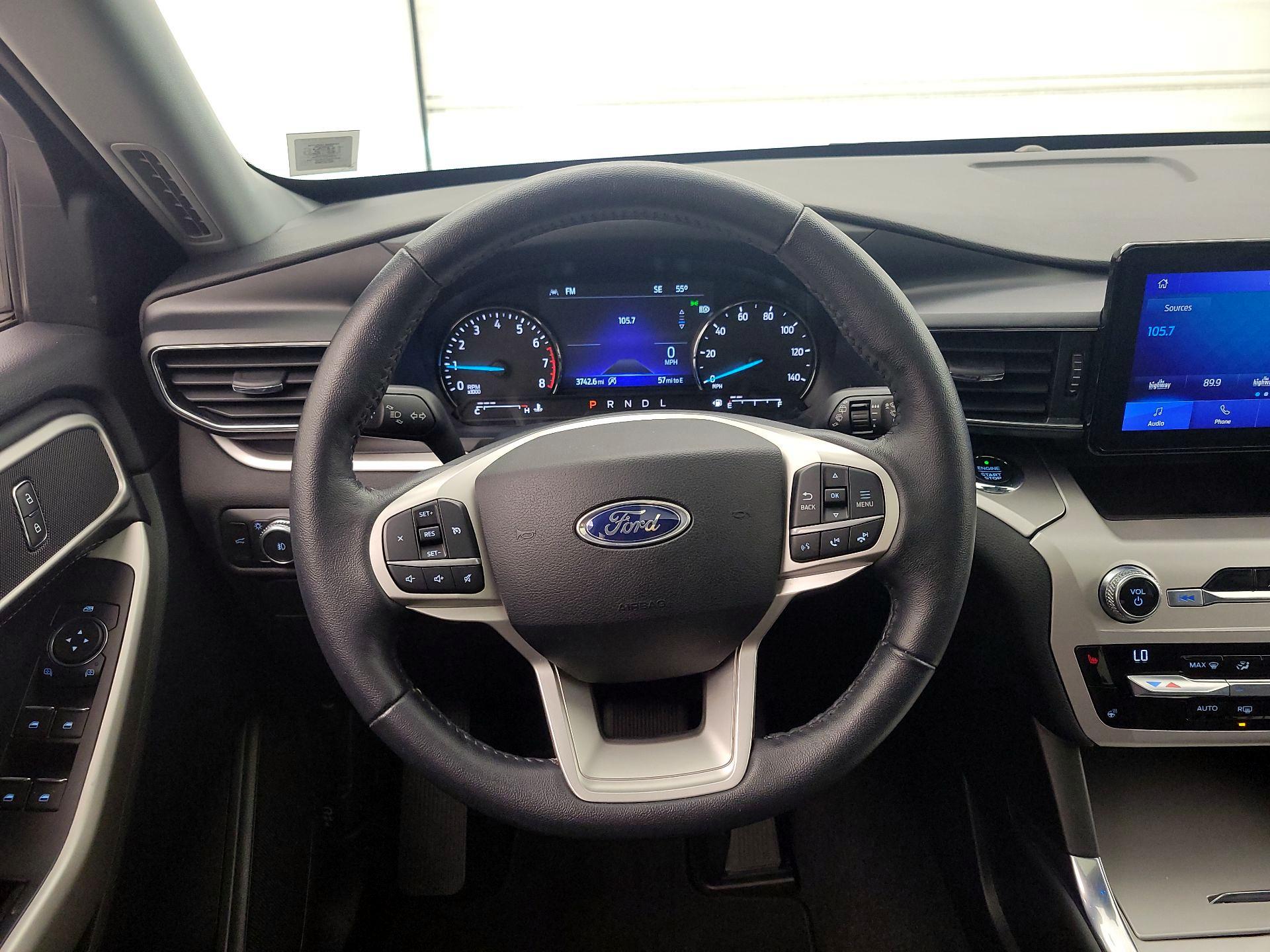 Thumbnail: 2021 Ford Explorer - 10