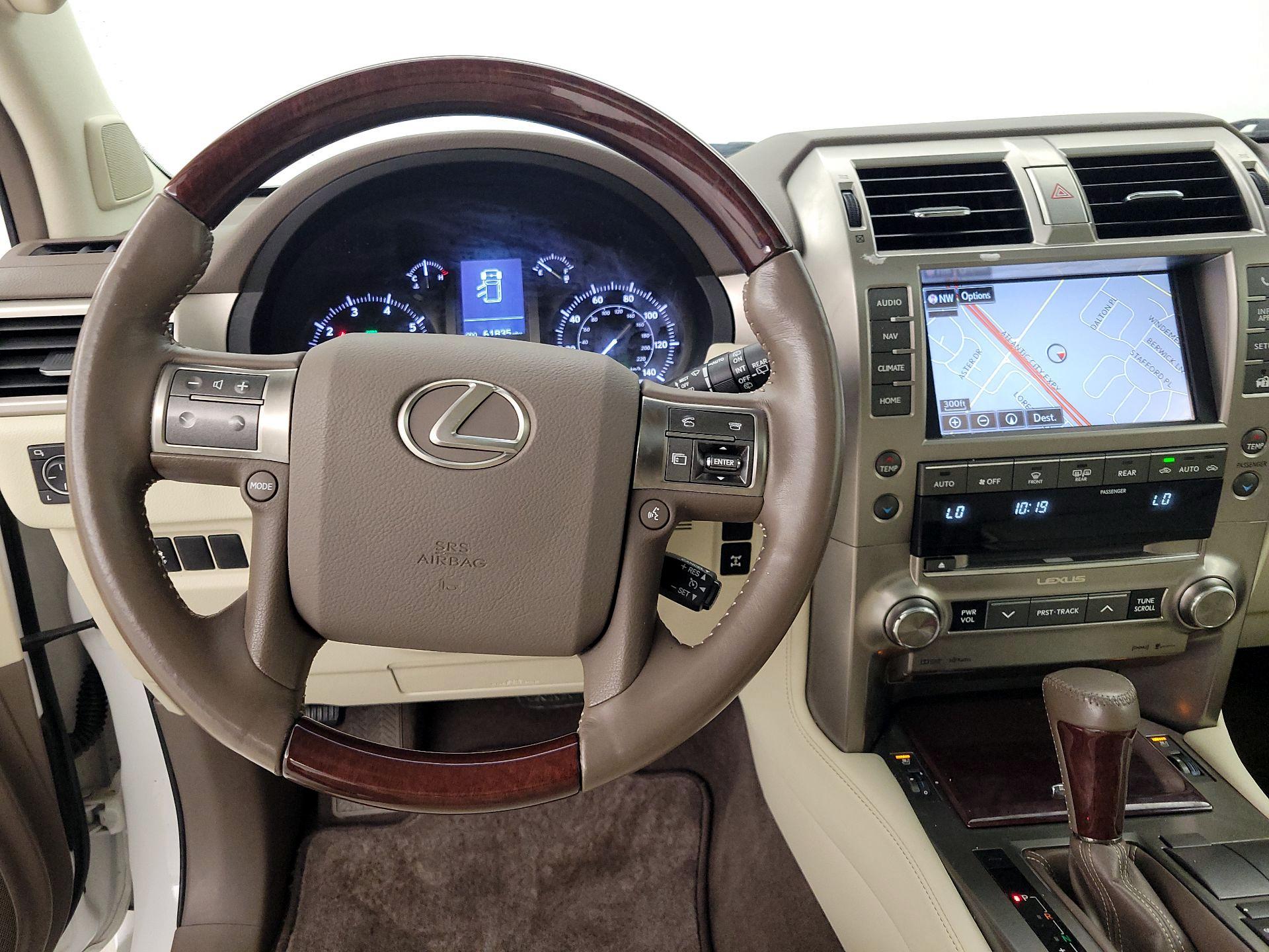 Thumbnail: 2014 Lexus GX - 10