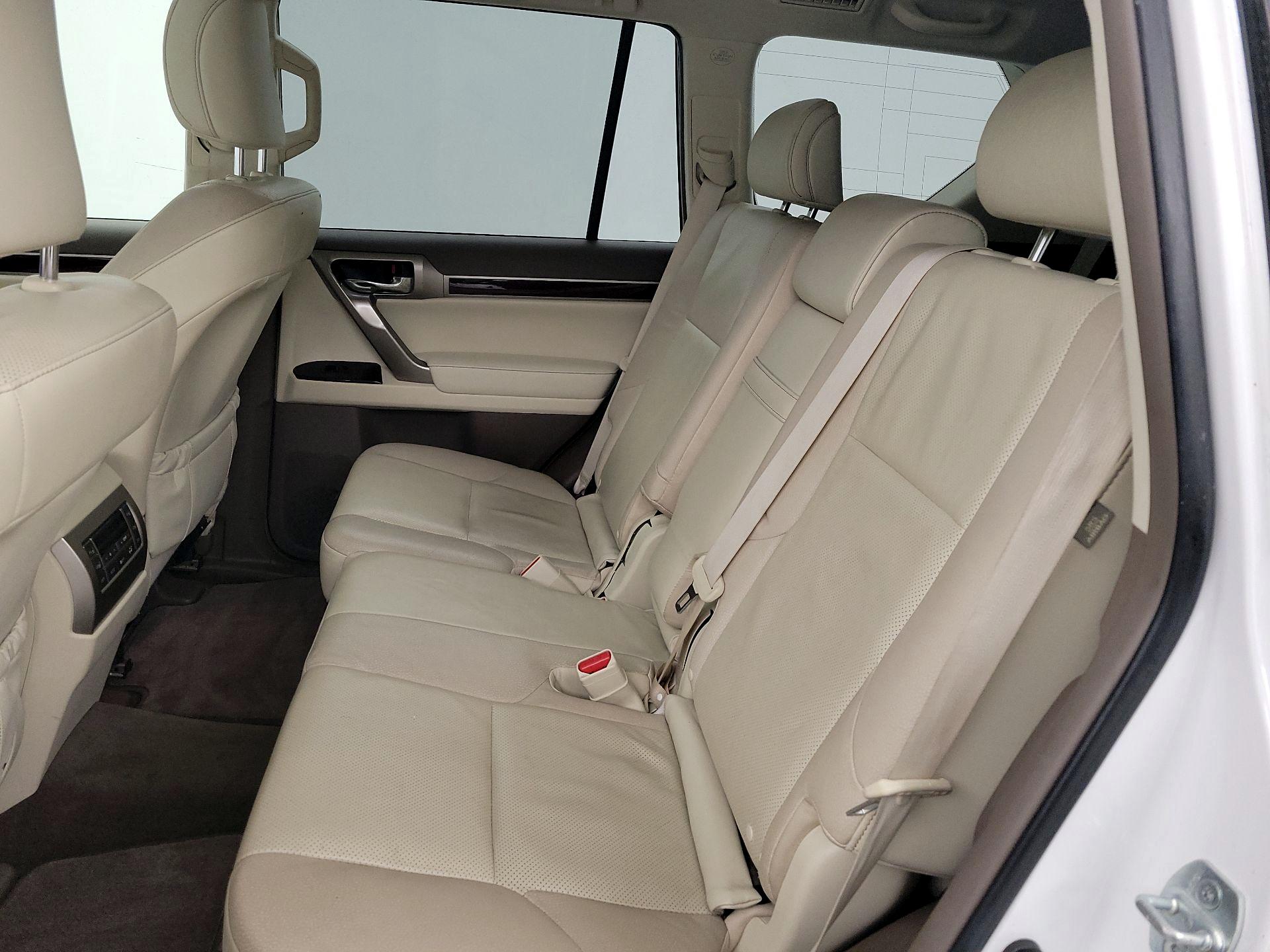 Thumbnail: 2014 Lexus GX - 19