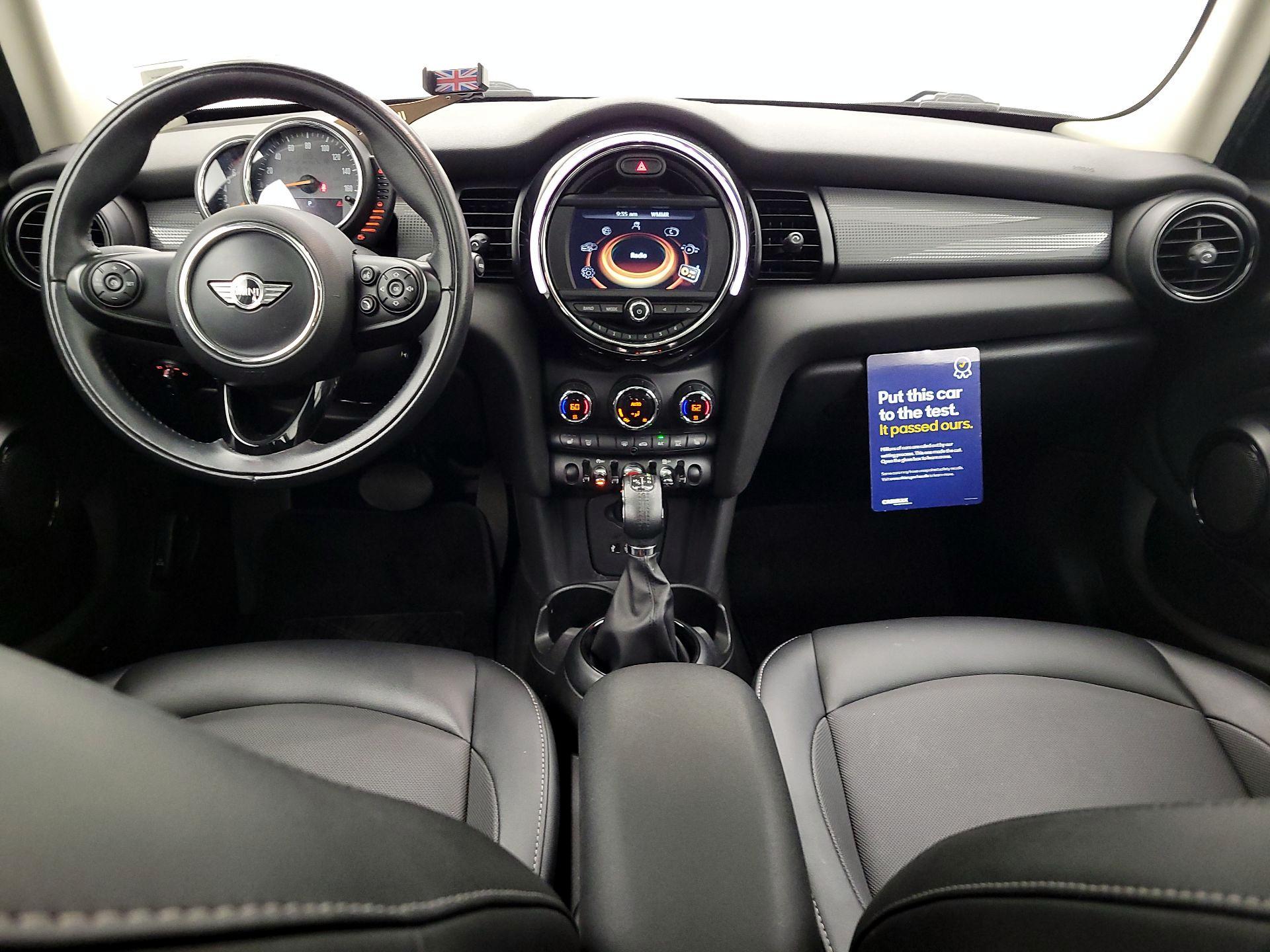 Thumbnail: 2017 MINI Cooper Hardtop - 9