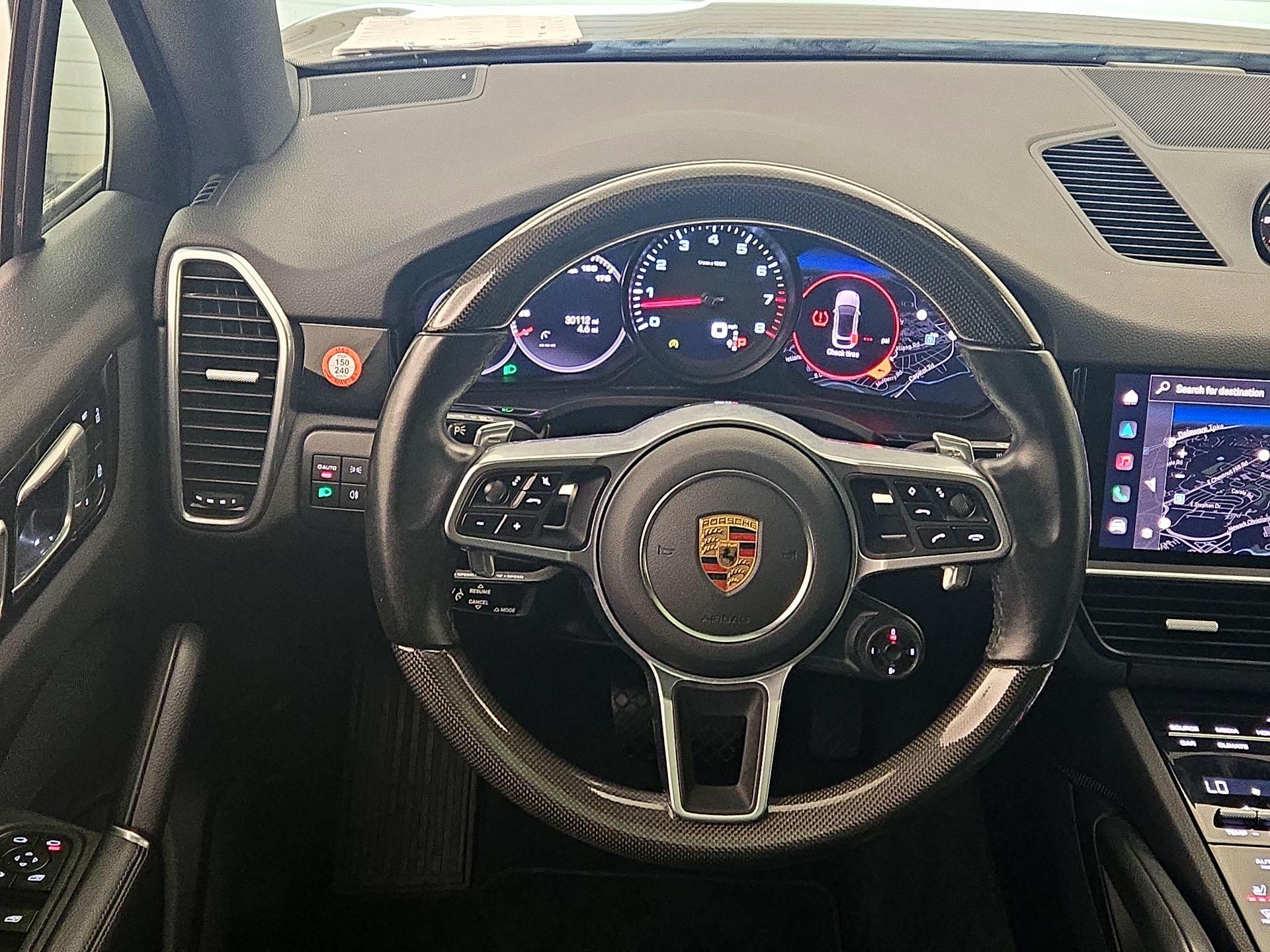 Thumbnail: 2023 Porsche Cayenne - 10