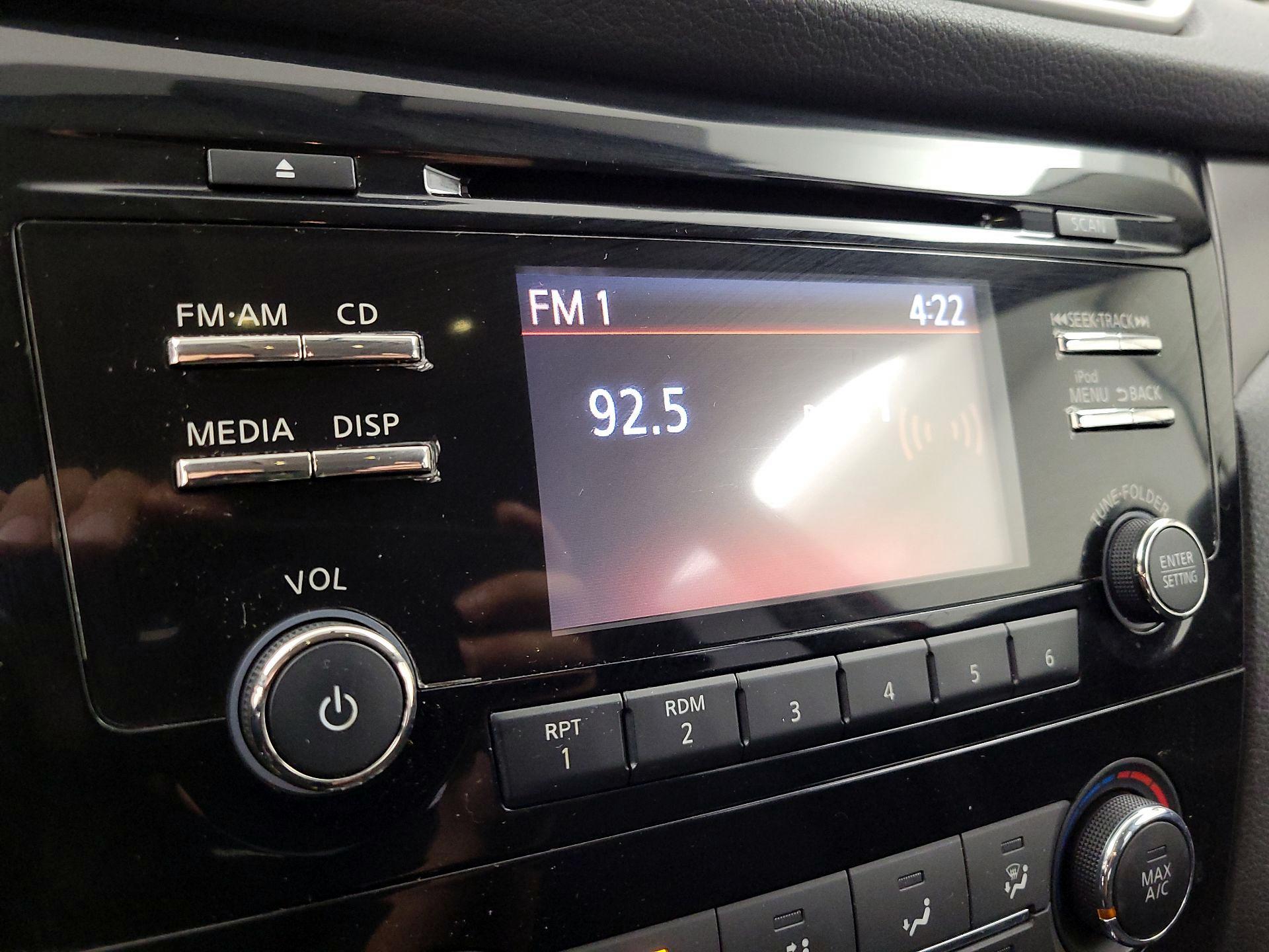 Thumbnail: 2014 Nissan Rogue - 15