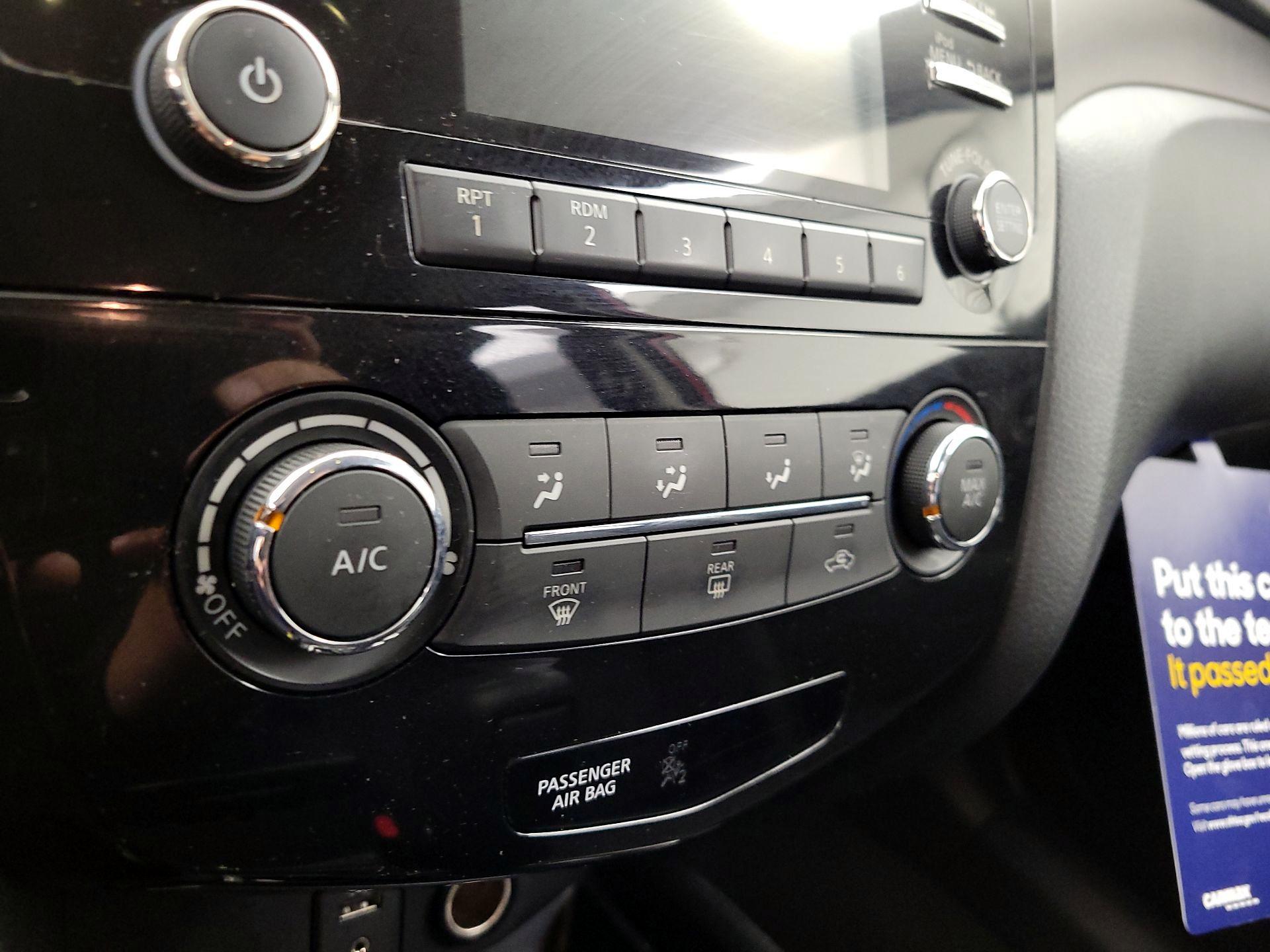 Thumbnail: 2014 Nissan Rogue - 16