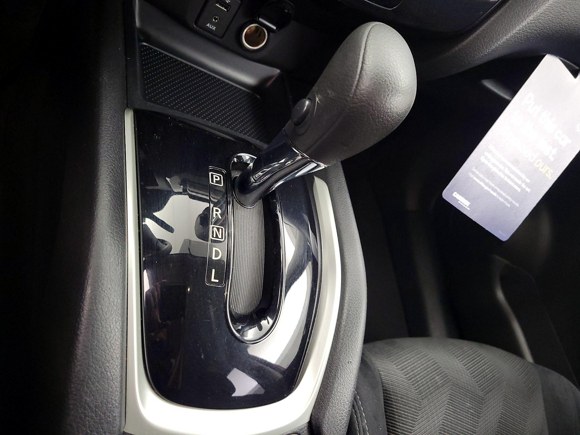 Thumbnail: 2014 Nissan Rogue - 17
