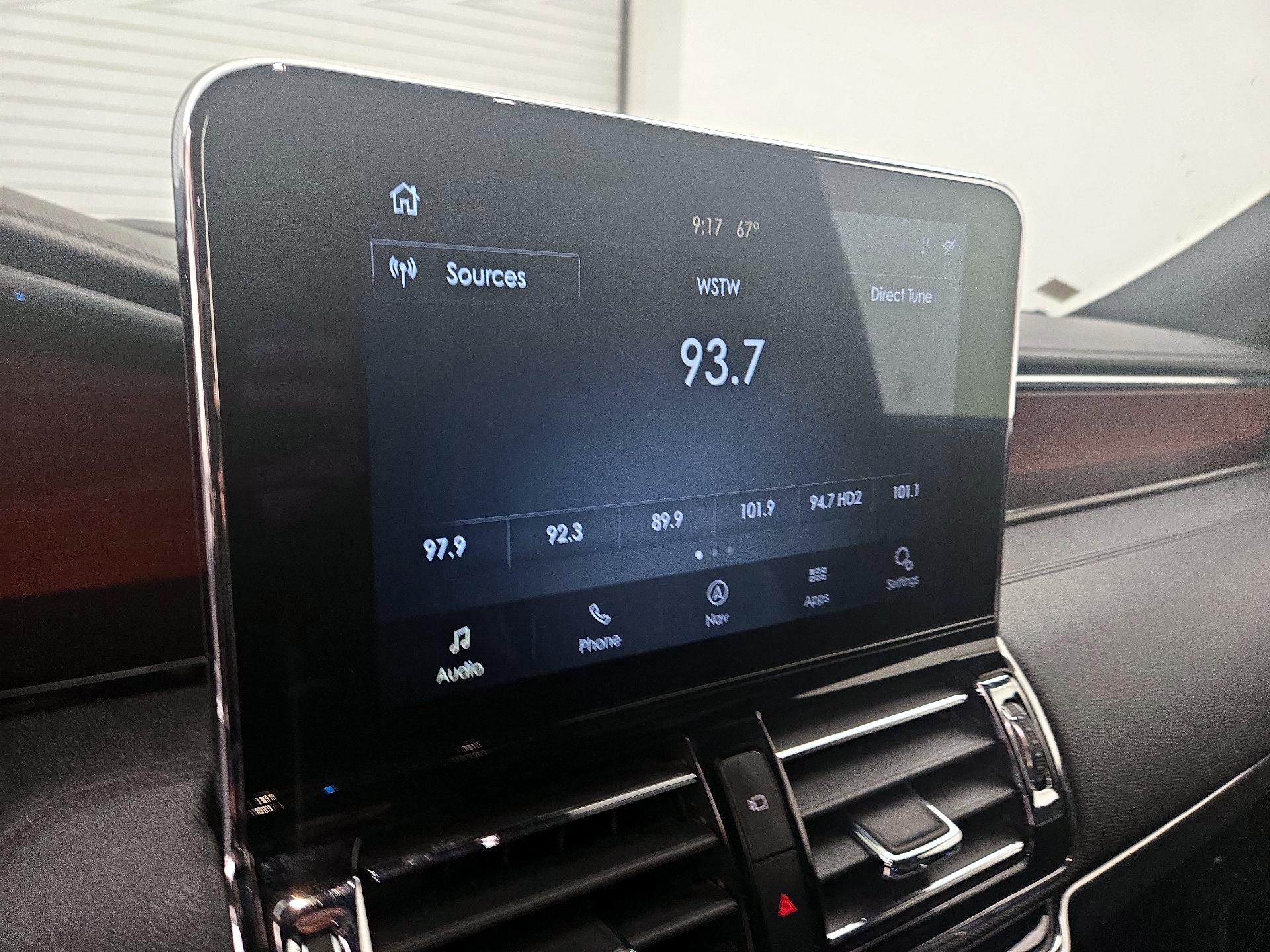 Thumbnail: 2020 Lincoln Navigator - 16