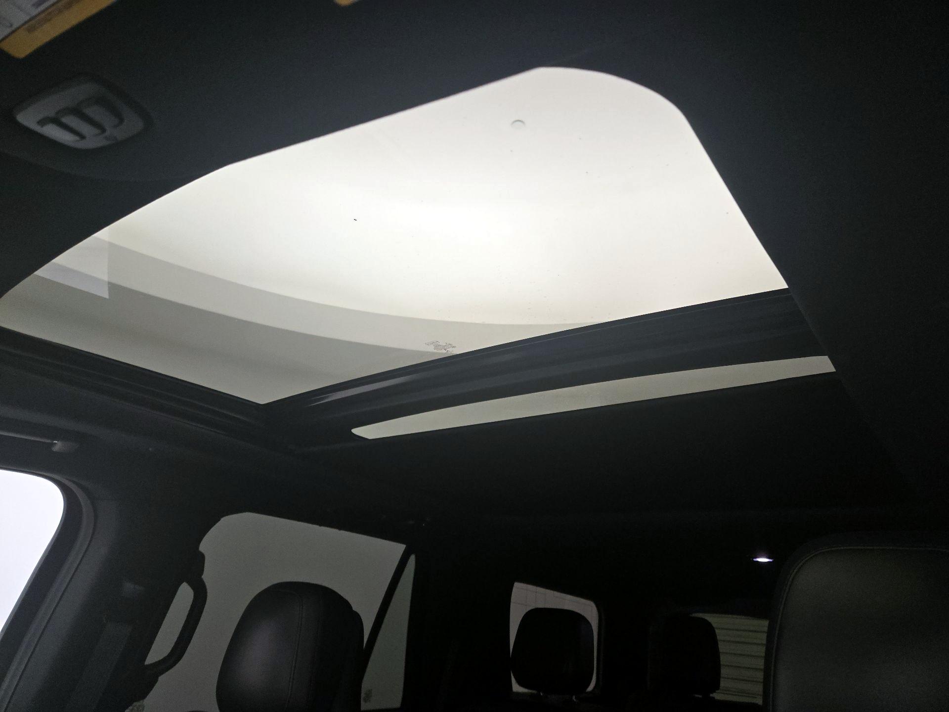 Thumbnail: 2020 Lincoln Navigator - 20