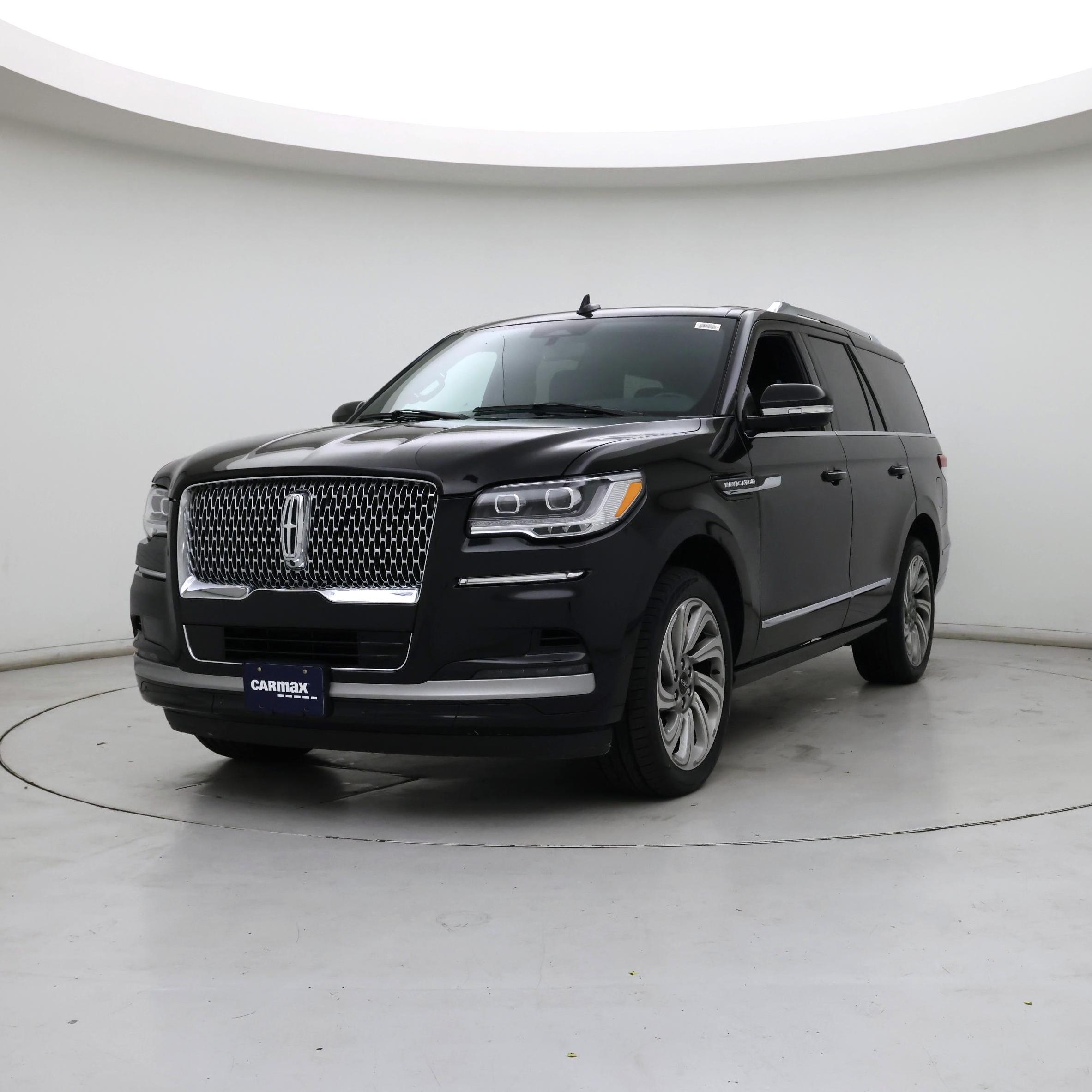 Thumbnail: 2022 Lincoln Navigator - 4