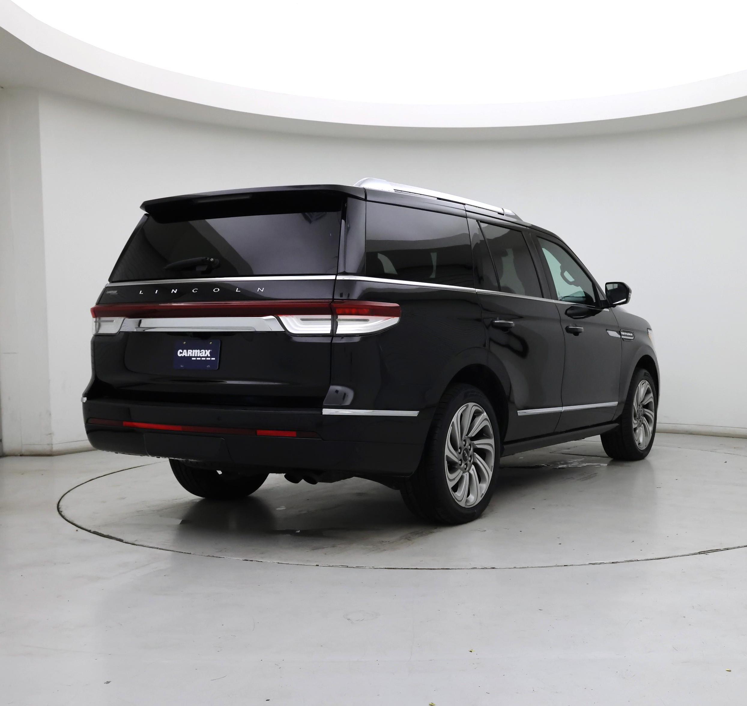 Thumbnail: 2022 Lincoln Navigator - 8