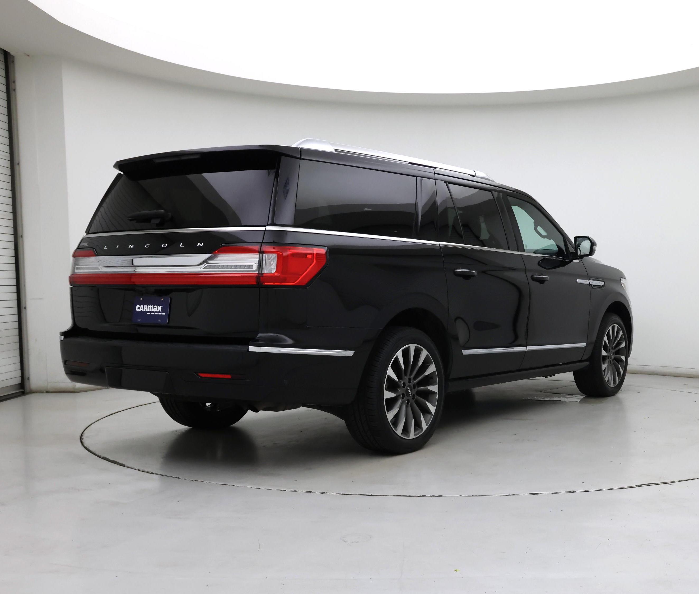 Thumbnail: 2021 Lincoln Navigator L - 8