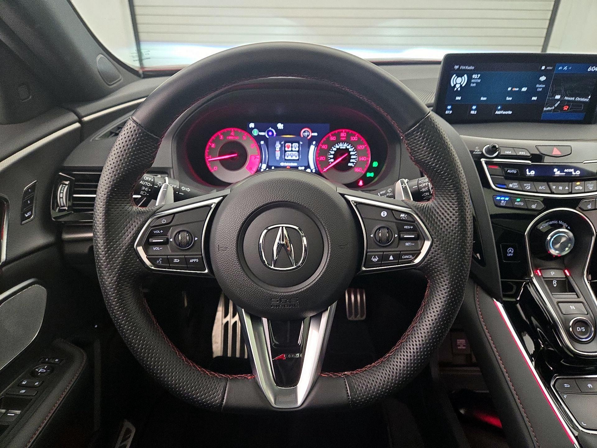 Thumbnail: 2025 Acura RDX - 10