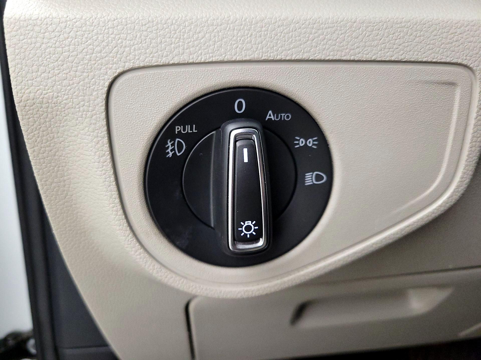 Thumbnail: 2019 Volkswagen Atlas - 13