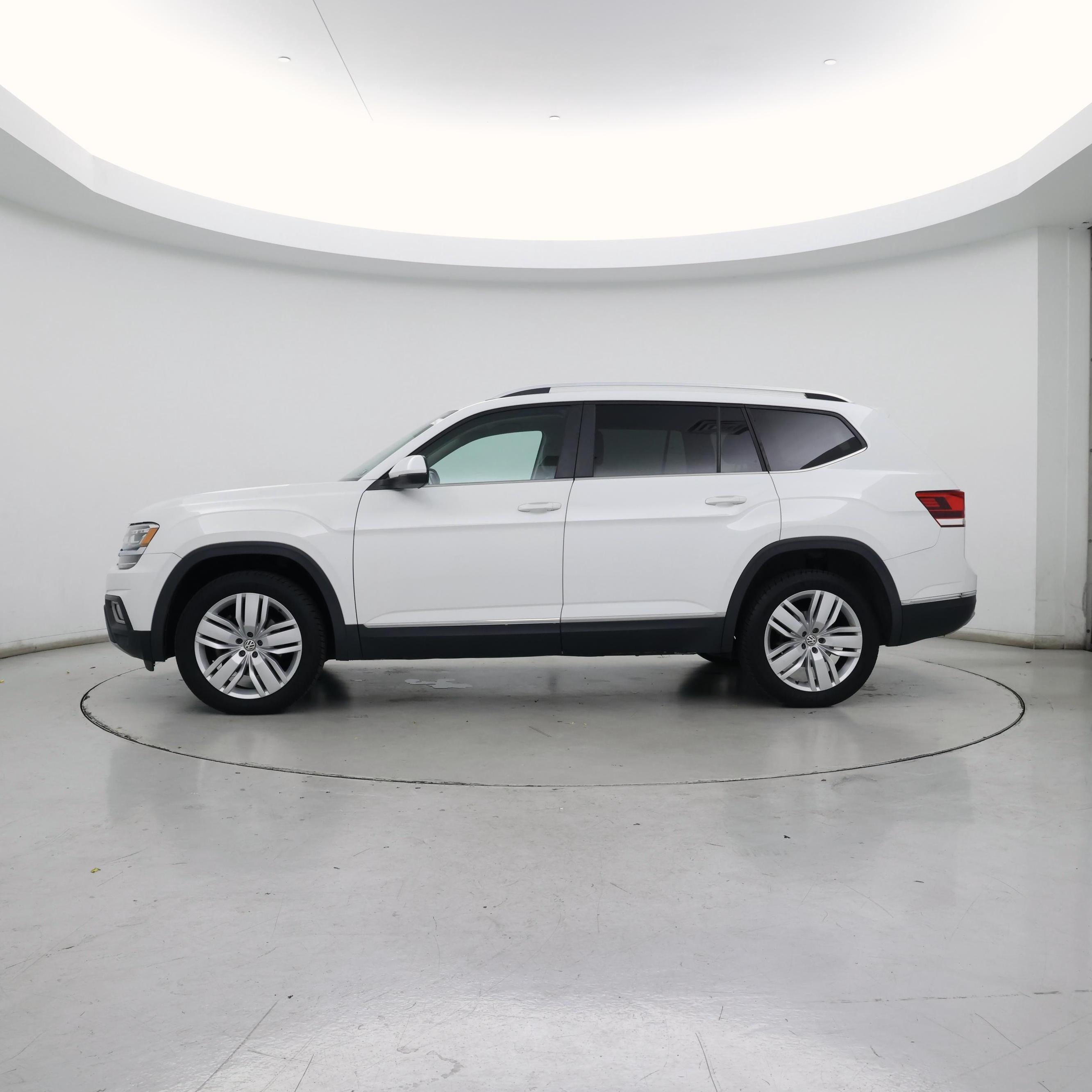 Thumbnail: 2019 Volkswagen Atlas - 3