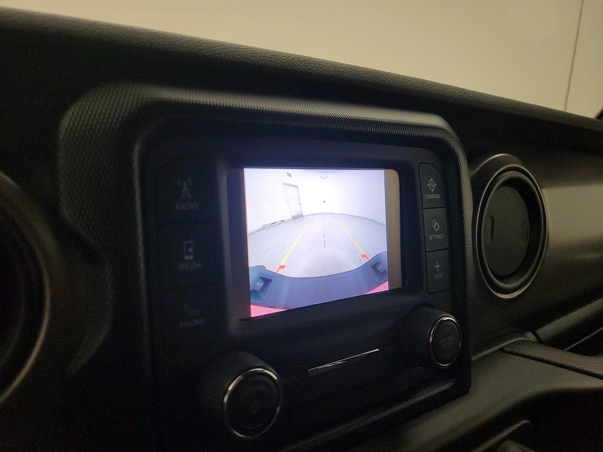 Thumbnail: 2020 Jeep Gladiator - 14