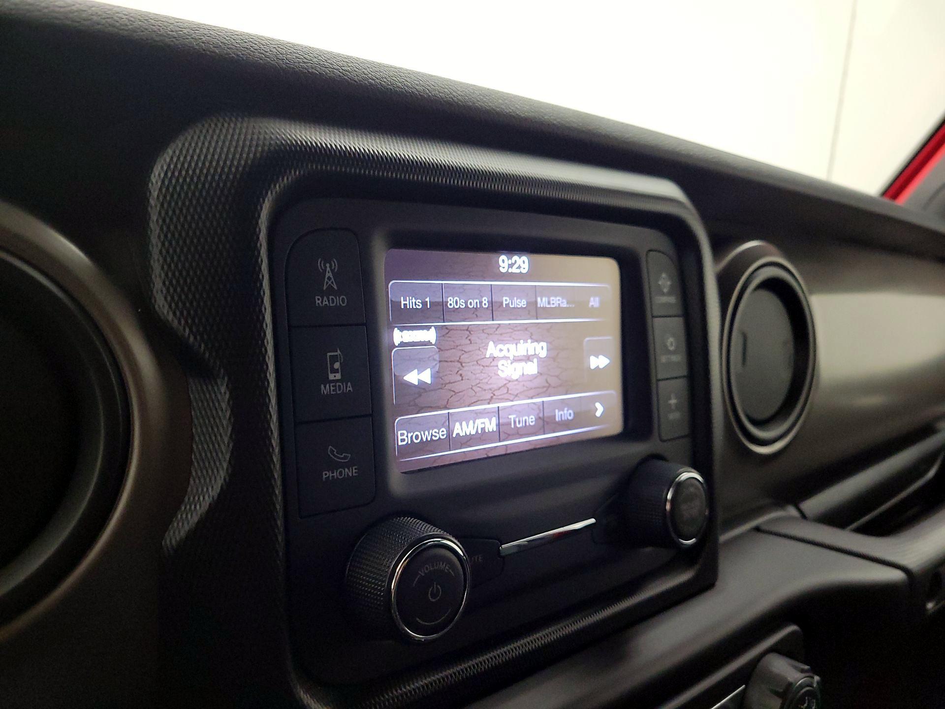 Thumbnail: 2020 Jeep Gladiator - 15