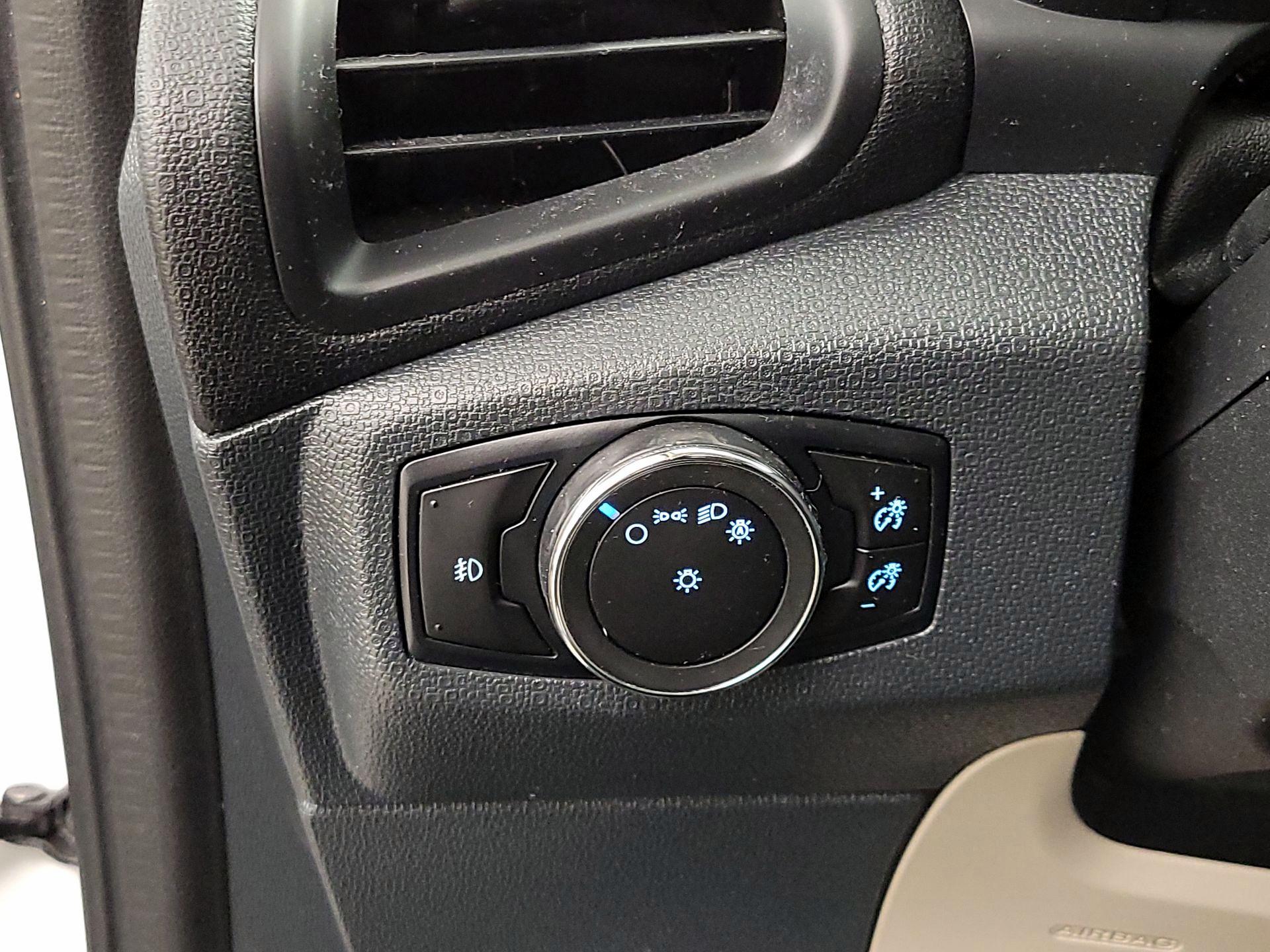 Thumbnail: 2018 Ford EcoSport - 13