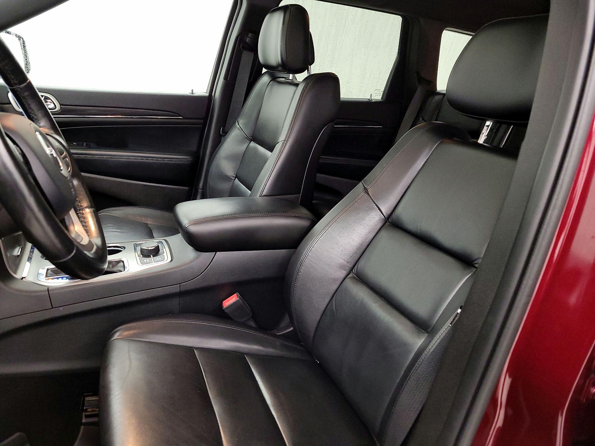 Thumbnail: 2020 Jeep Grand Cherokee - 11