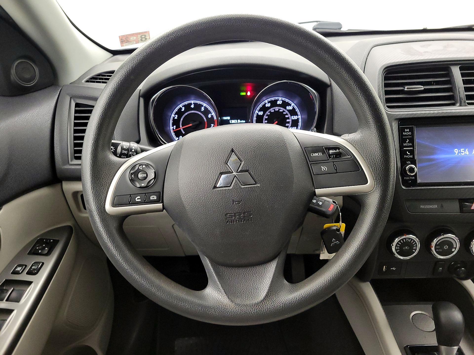 Thumbnail: 2019 Mitsubishi Outlander Sport - 10