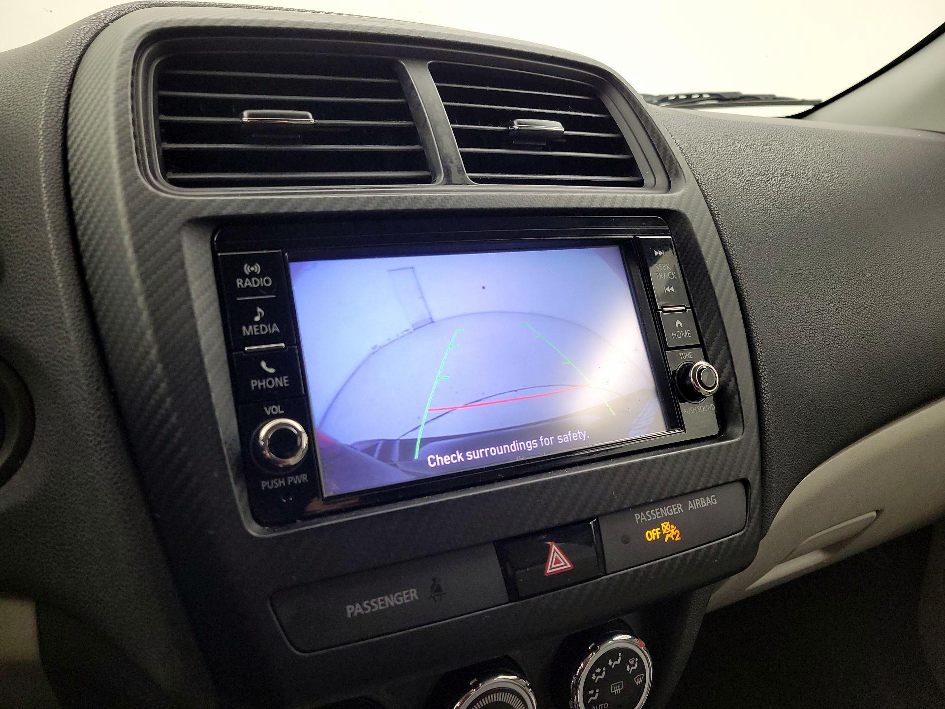 Thumbnail: 2019 Mitsubishi Outlander Sport - 13