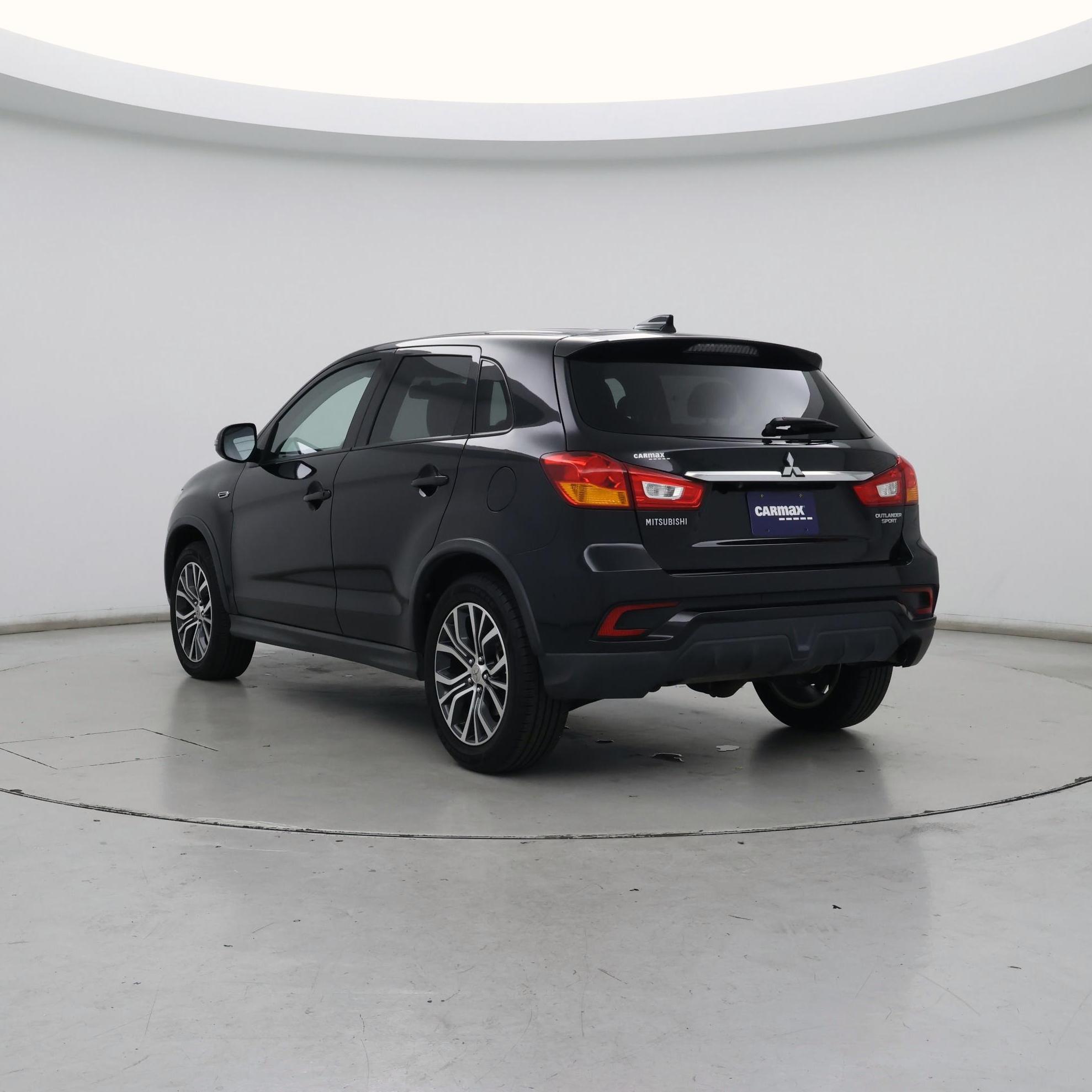 Thumbnail: 2019 Mitsubishi Outlander Sport - 2