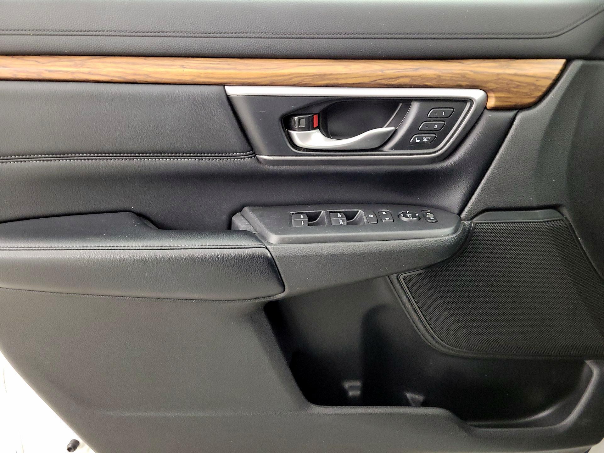 Thumbnail: 2017 Honda CR-V - 12