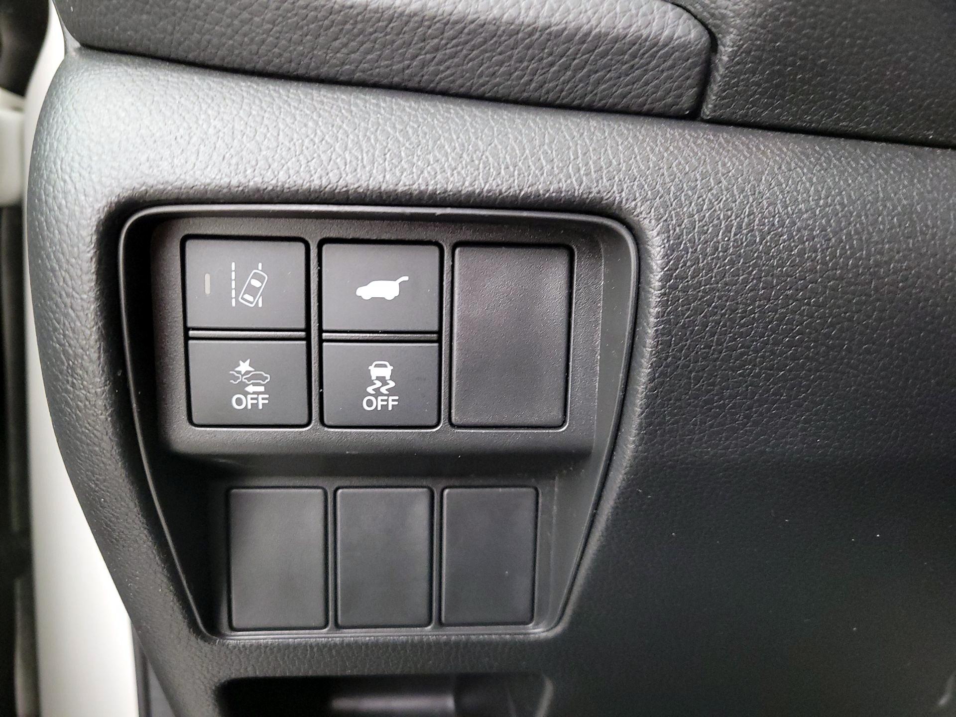 Thumbnail: 2017 Honda CR-V - 13