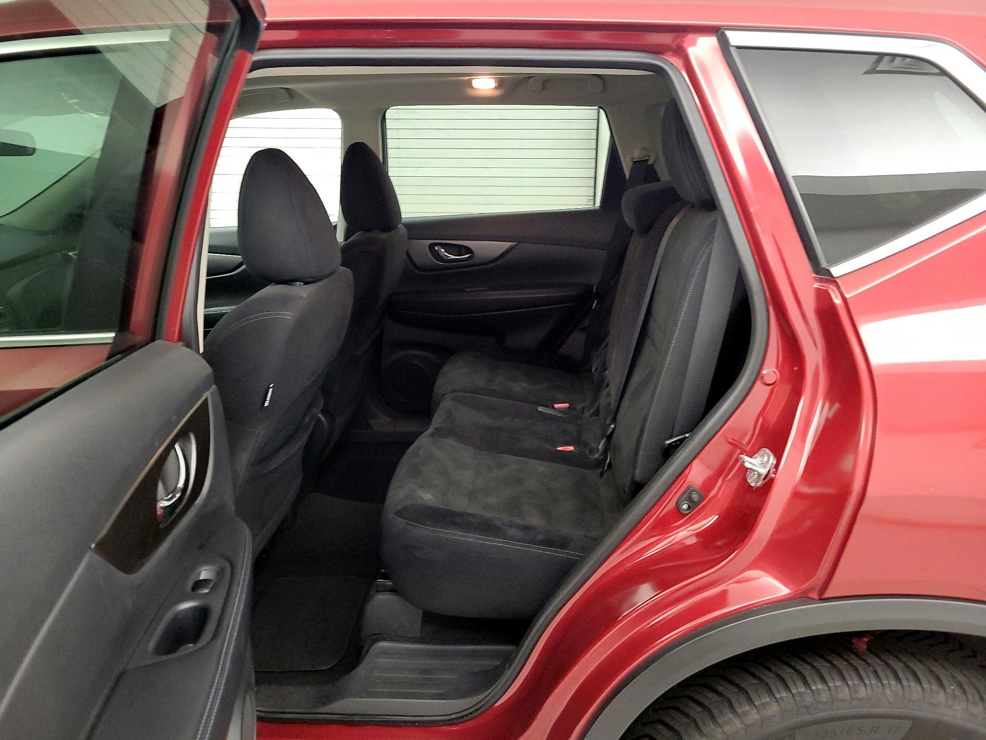 Thumbnail: 2014 Nissan Rogue - 19
