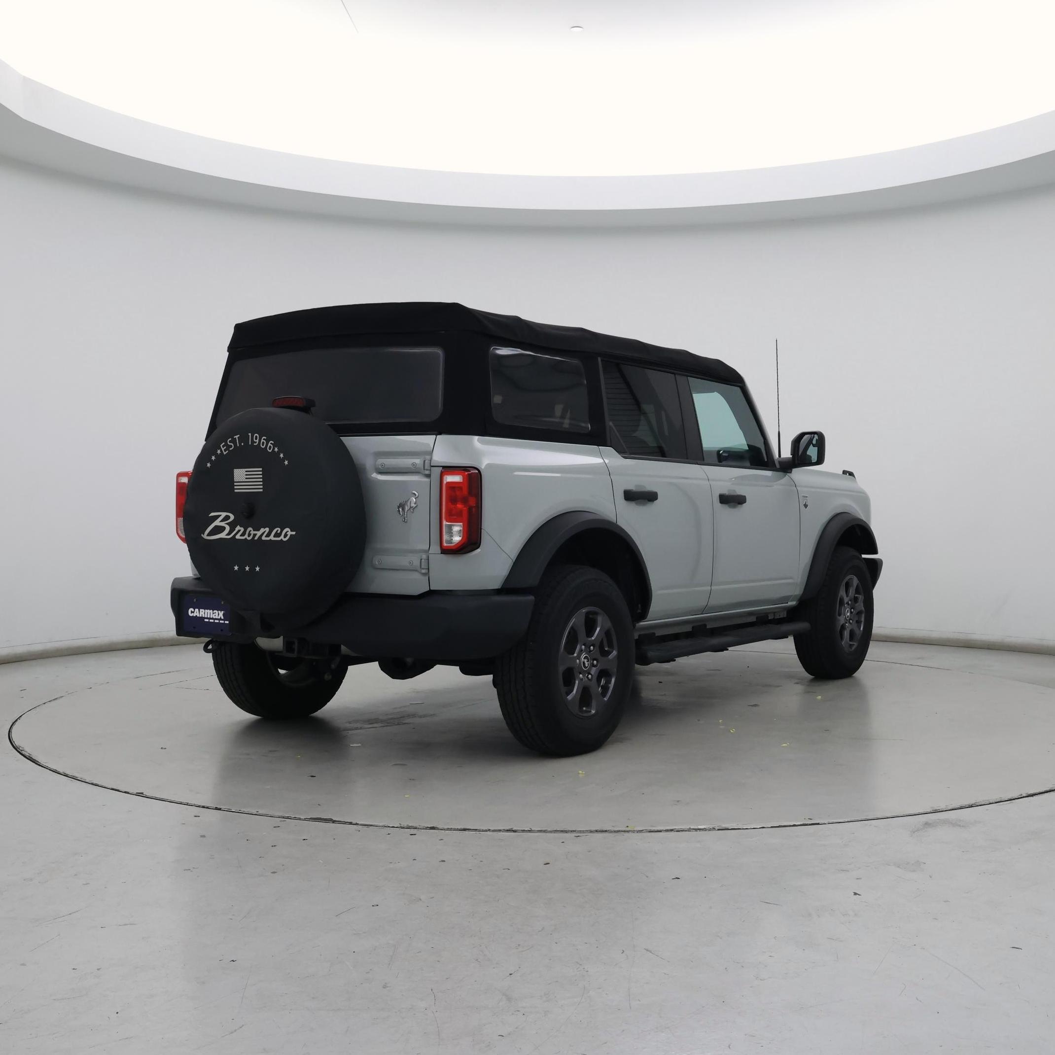 Thumbnail: 2022 Ford Bronco - 8