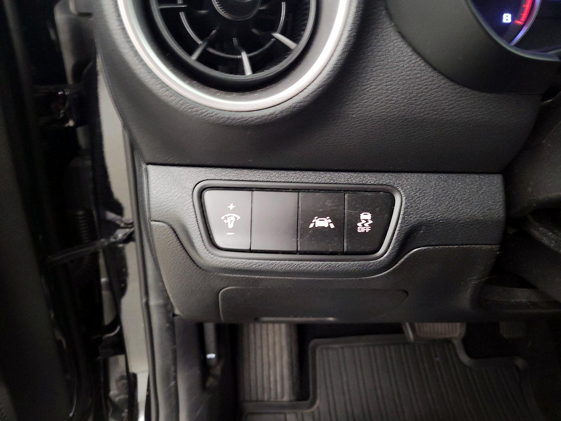 Thumbnail: 2021 Kia Forte - 13