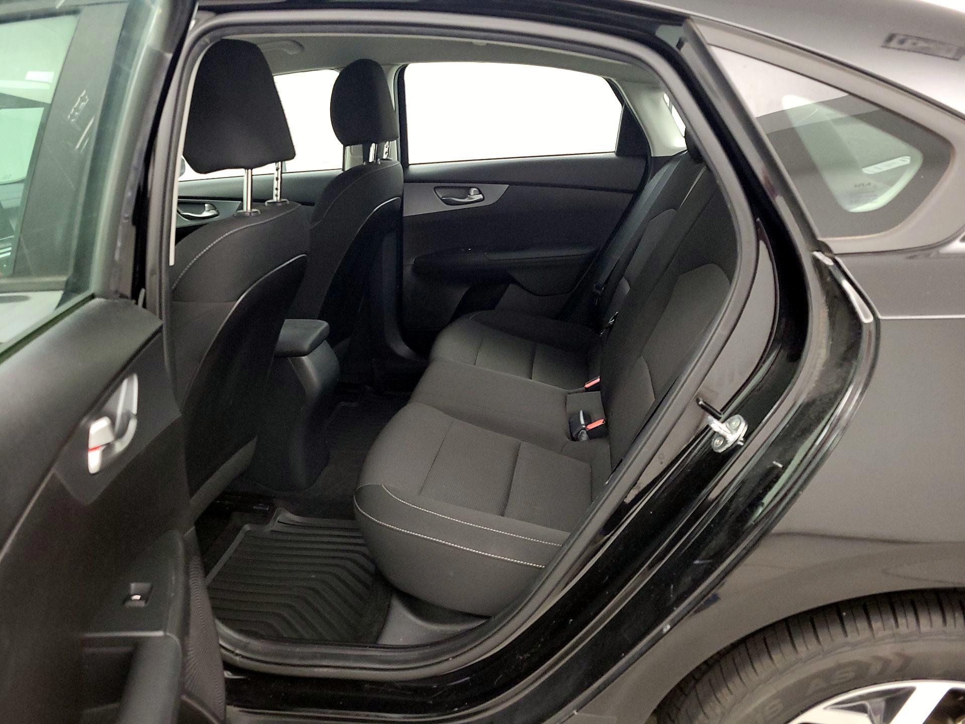 Thumbnail: 2021 Kia Forte - 19