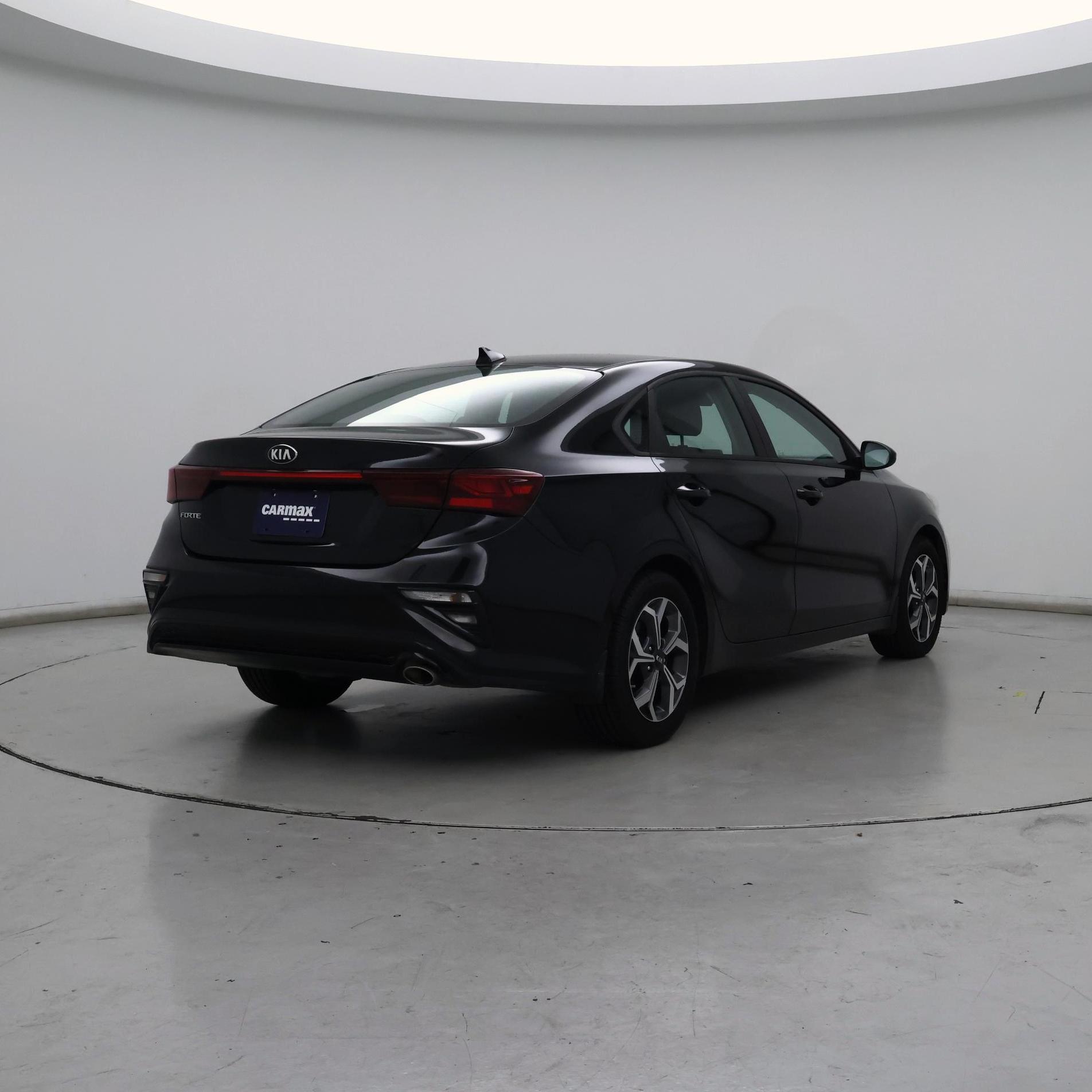 Thumbnail: 2021 Kia Forte - 8