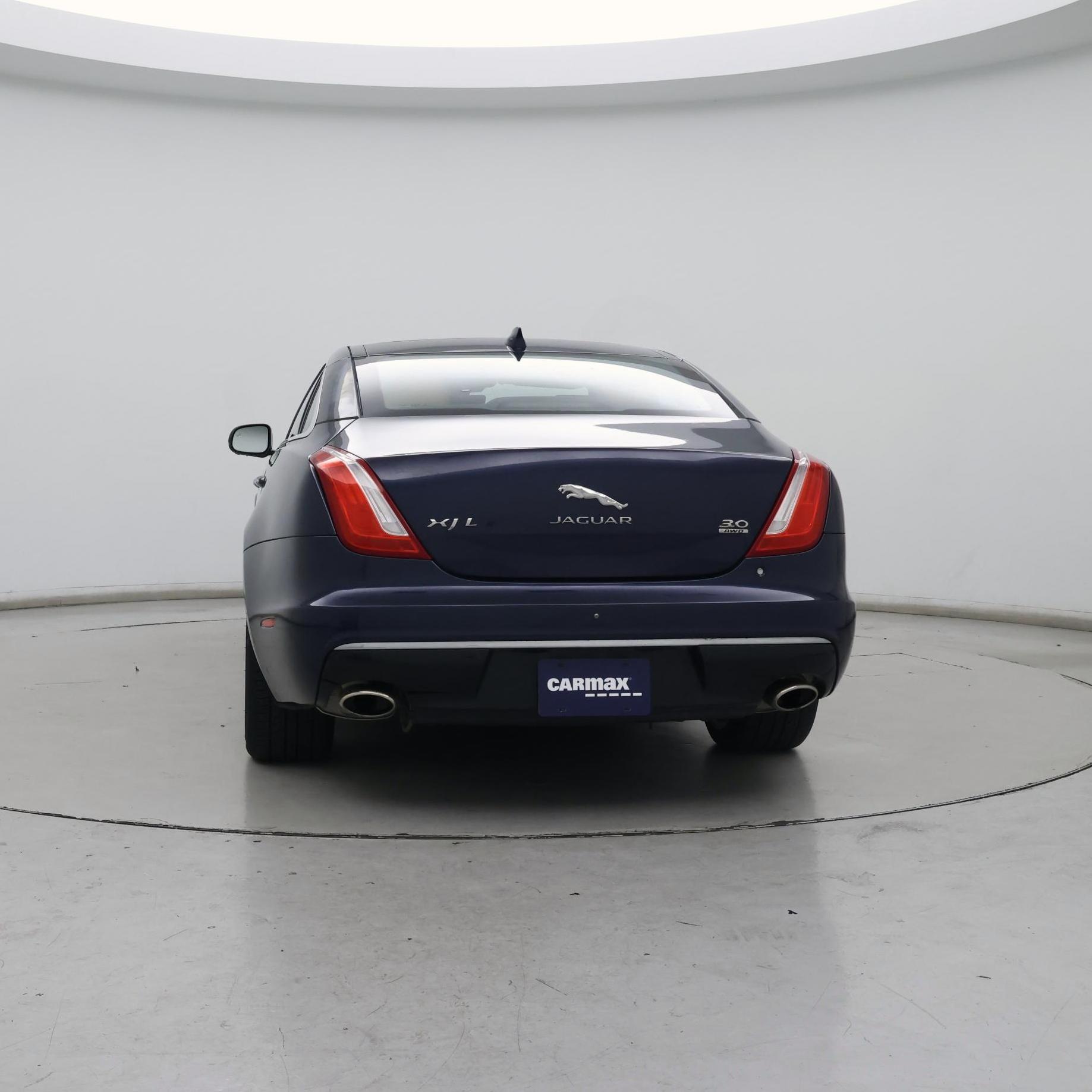 Thumbnail: 2018 Jaguar XJ - 6